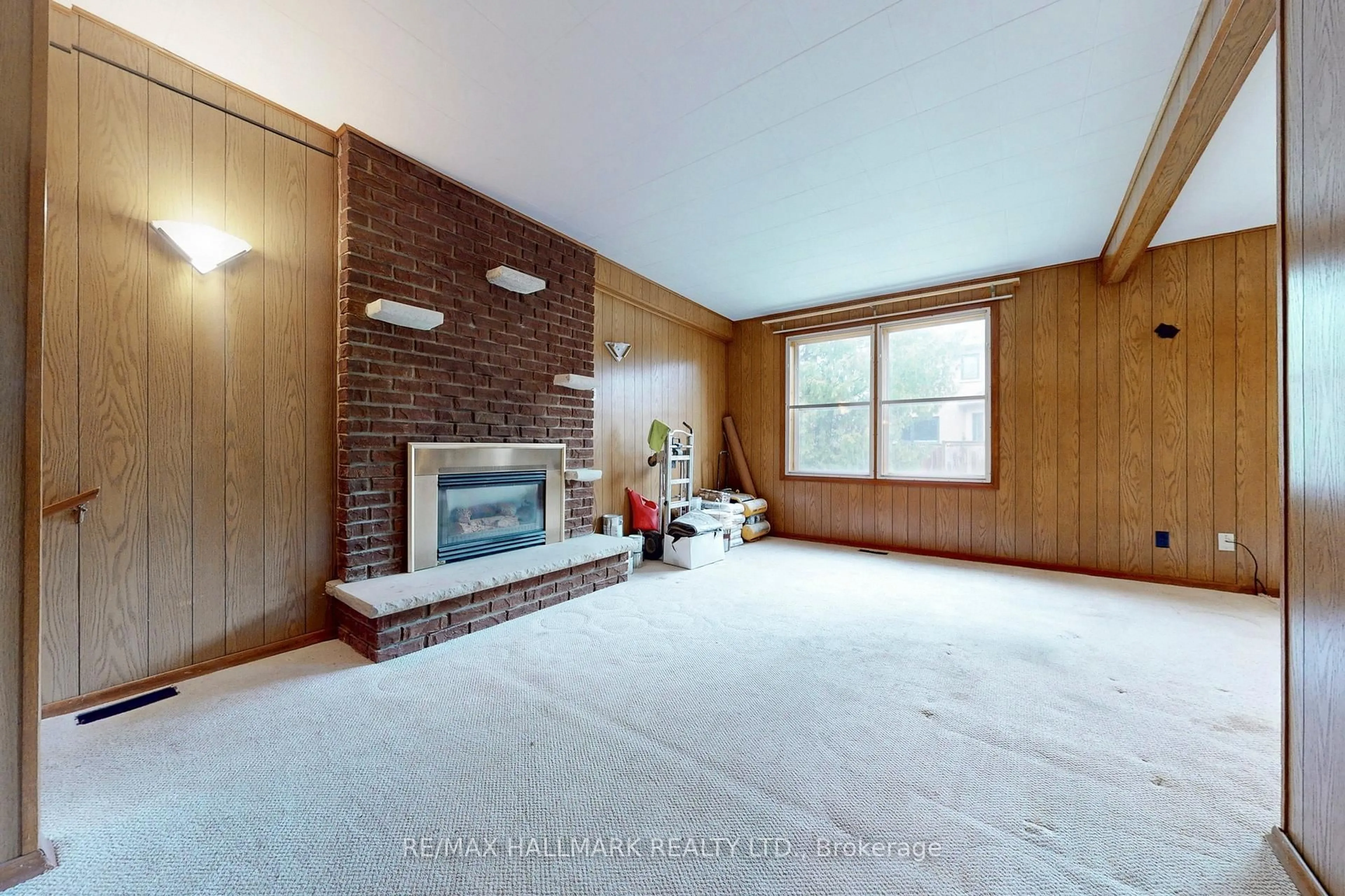 A pic of a room for 63 Oxford St, Richmond Hill Ontario L4C 4L6