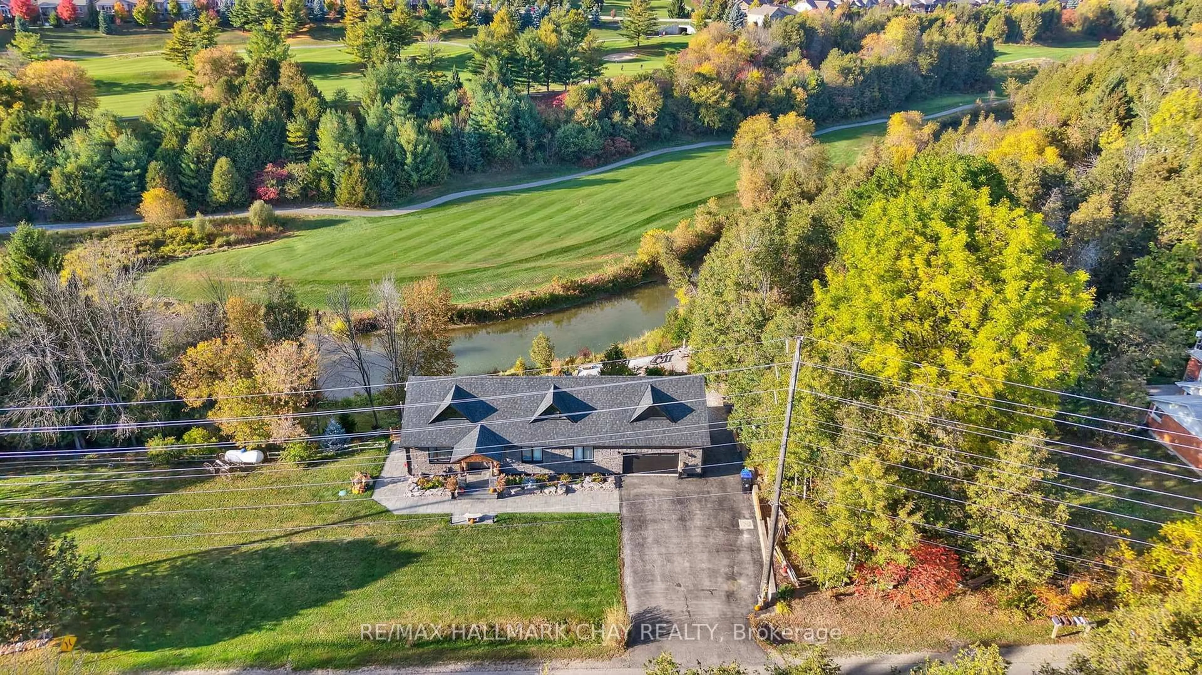 A pic from outside/outdoor area/front of a property/back of a property/a pic from drone, water/lake/river/ocean view for 6172 14th Line, New Tecumseth Ontario L9R 1N4