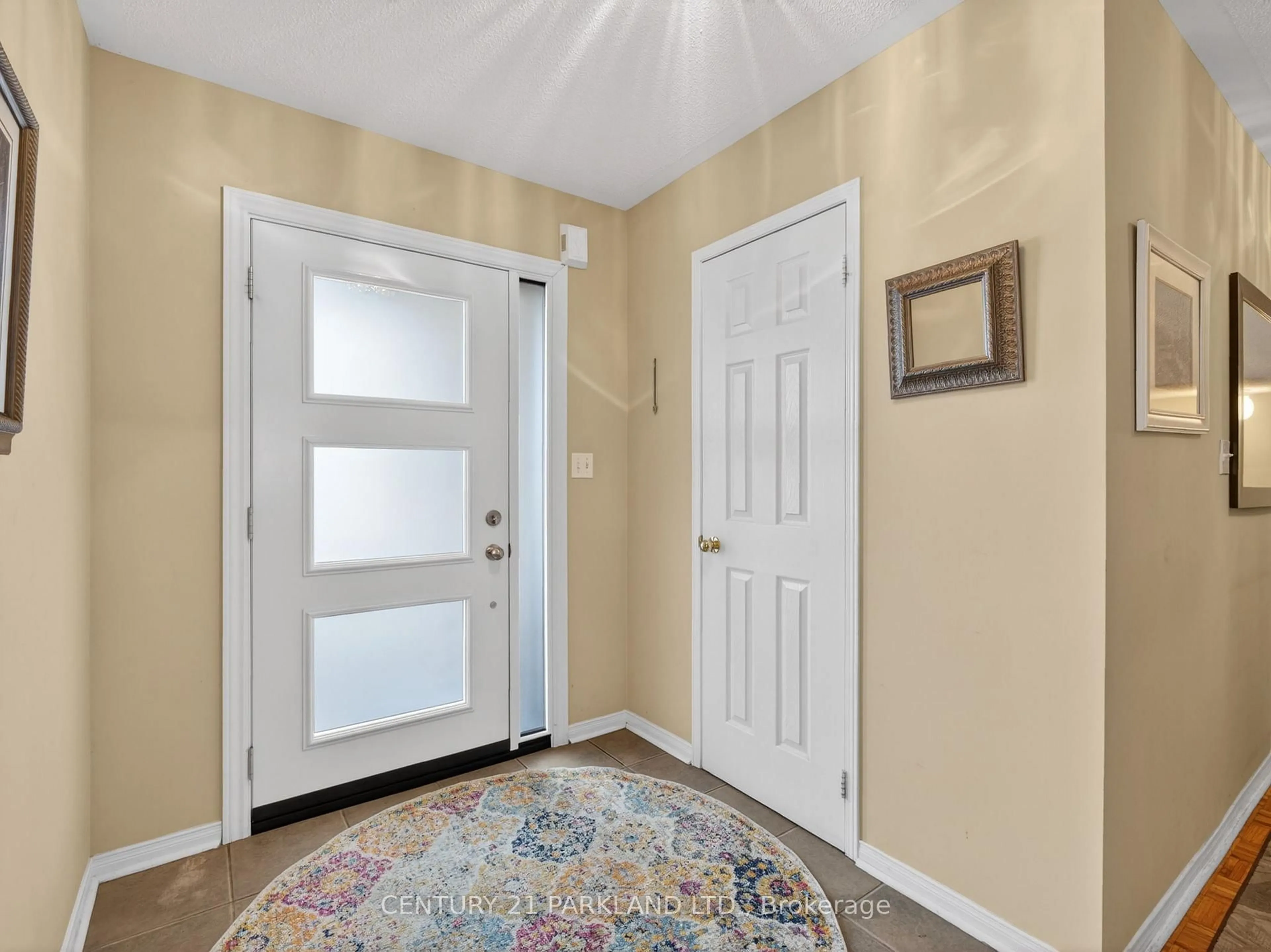 Indoor entryway for 181 Purcell Cres, Vaughan Ontario L6A 3C5