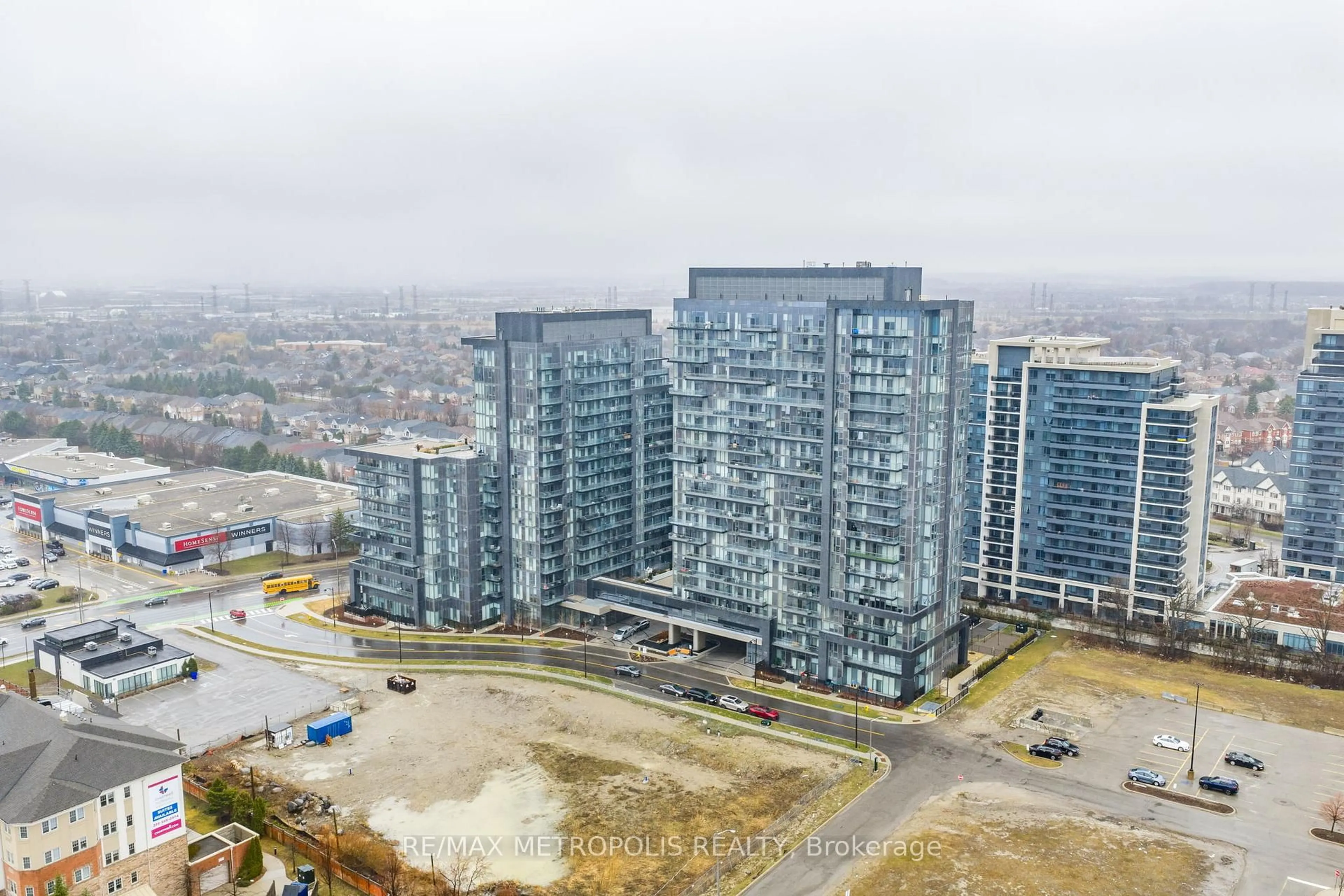 A pic from outside/outdoor area/front of a property/back of a property/a pic from drone, city buildings view from balcony for 10 Gatineau Dr #509W, Vaughan Ontario L4J 0L2