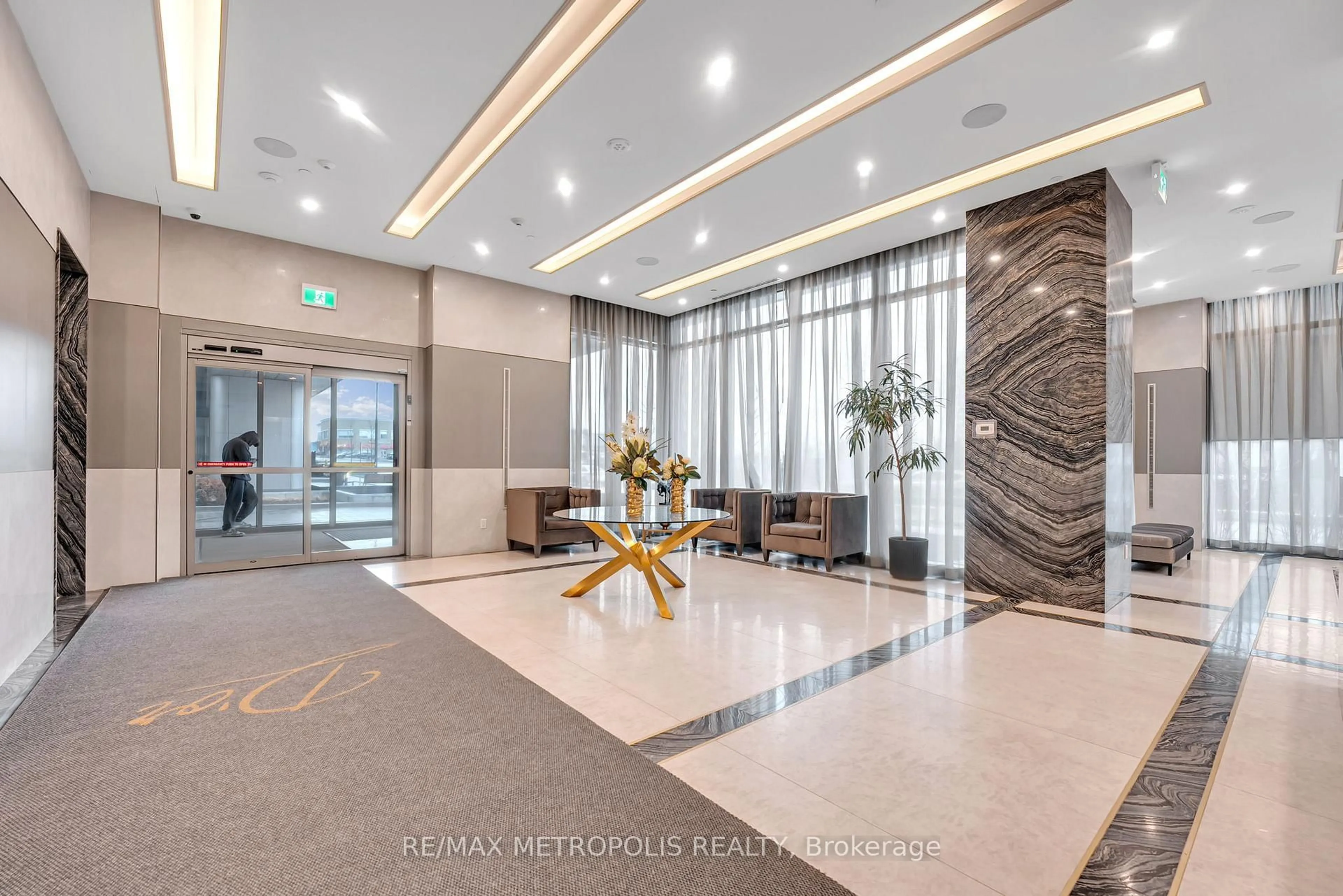 Lobby for 10 Gatineau Dr #509W, Vaughan Ontario L4J 0L2