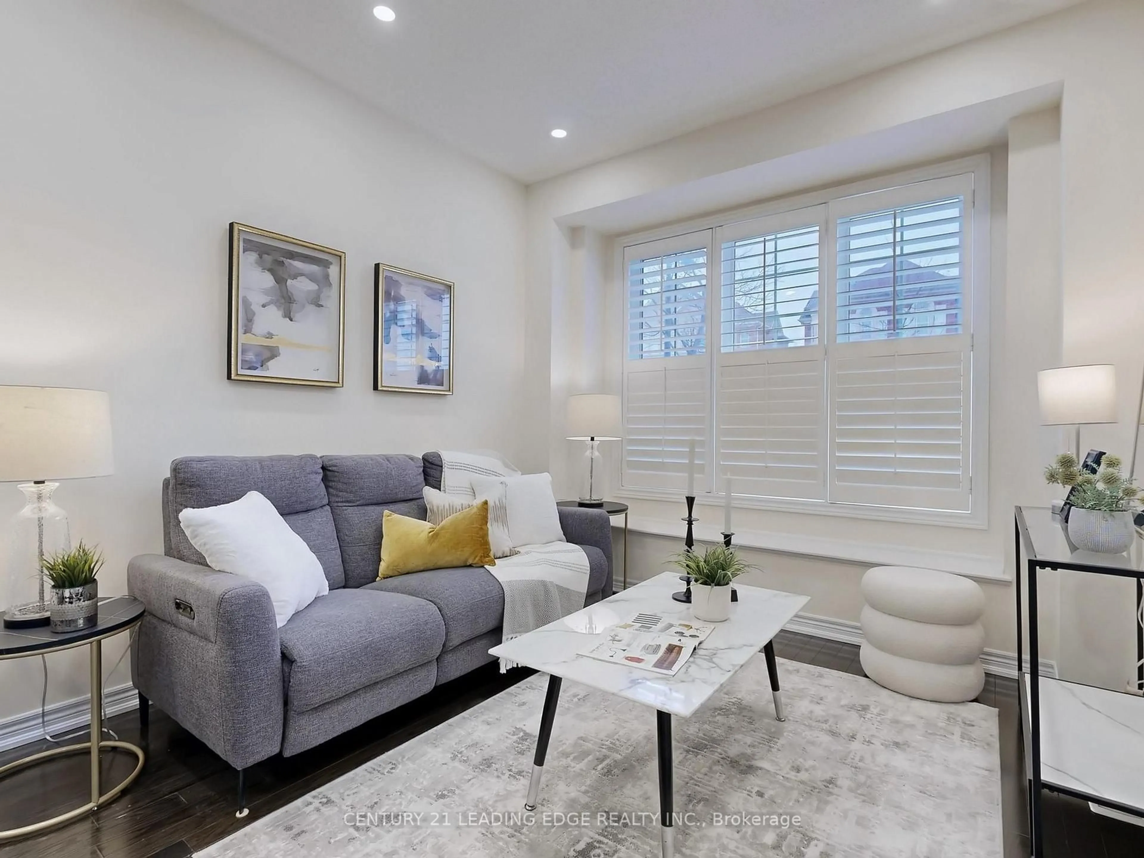 Living room with furniture, unknown for 6 Poetry Dr, Vaughan Ontario L4H 3P7