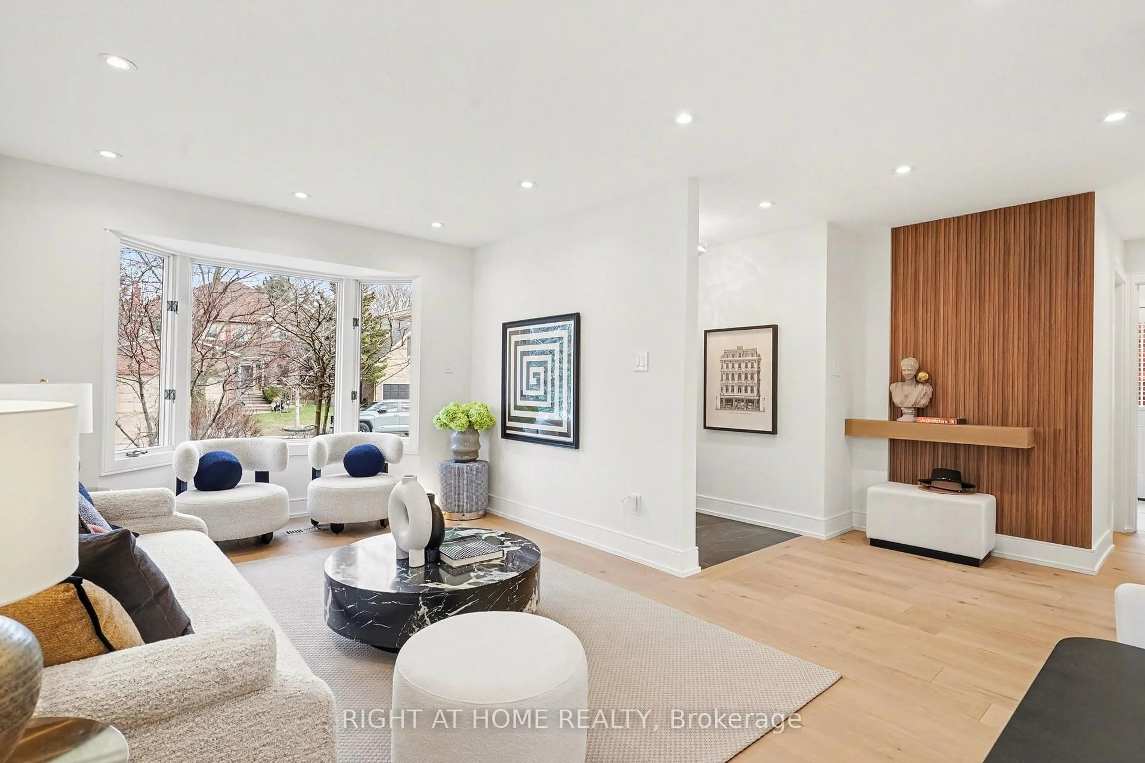 Living room with furniture, unknown for 19 Lang Rd, Markham Ontario L3T 7E8