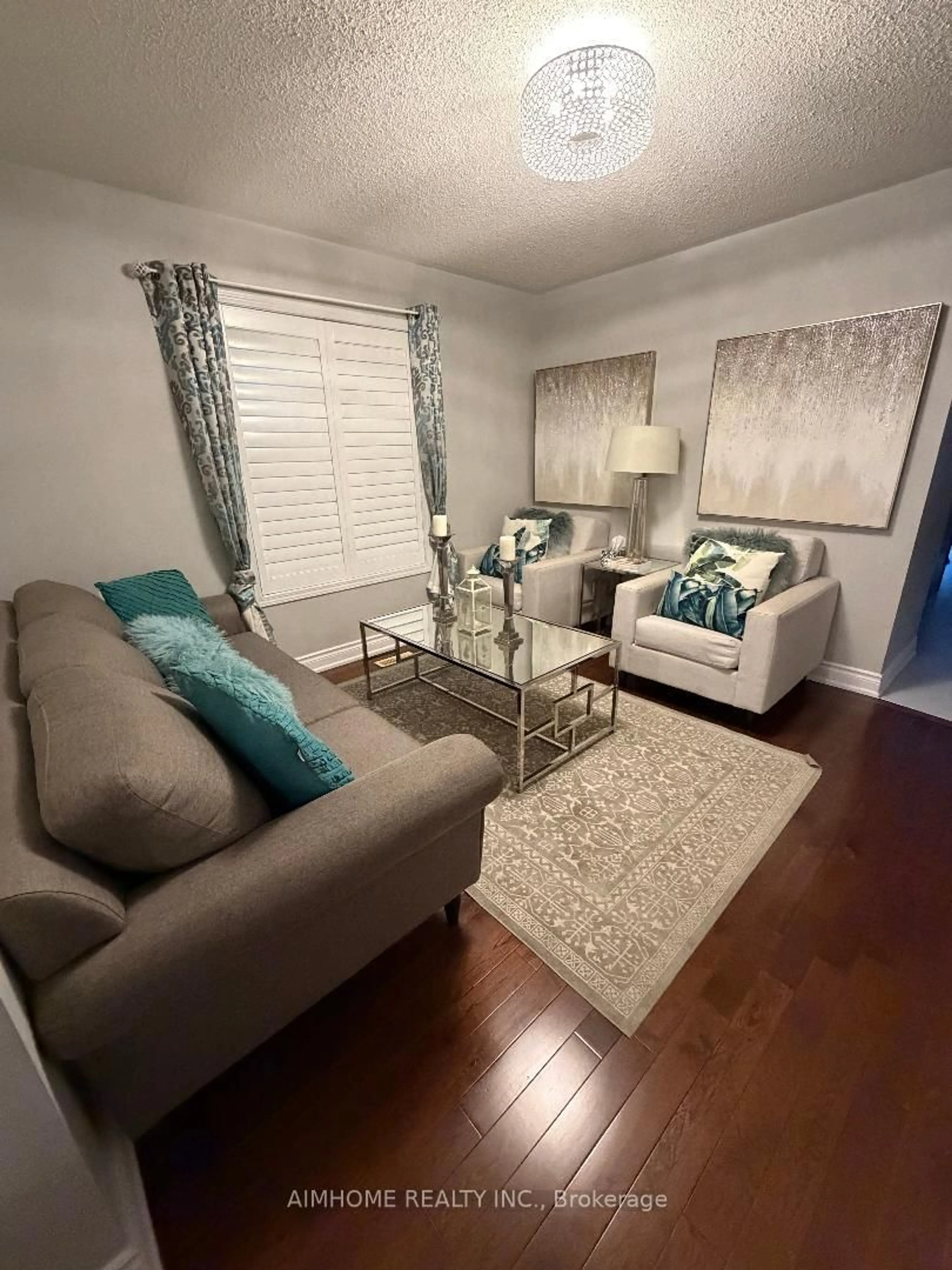 Living room with furniture, unknown for 49 Fred Silvester Rd, Whitchurch-Stouffville Ontario L4A 0J6