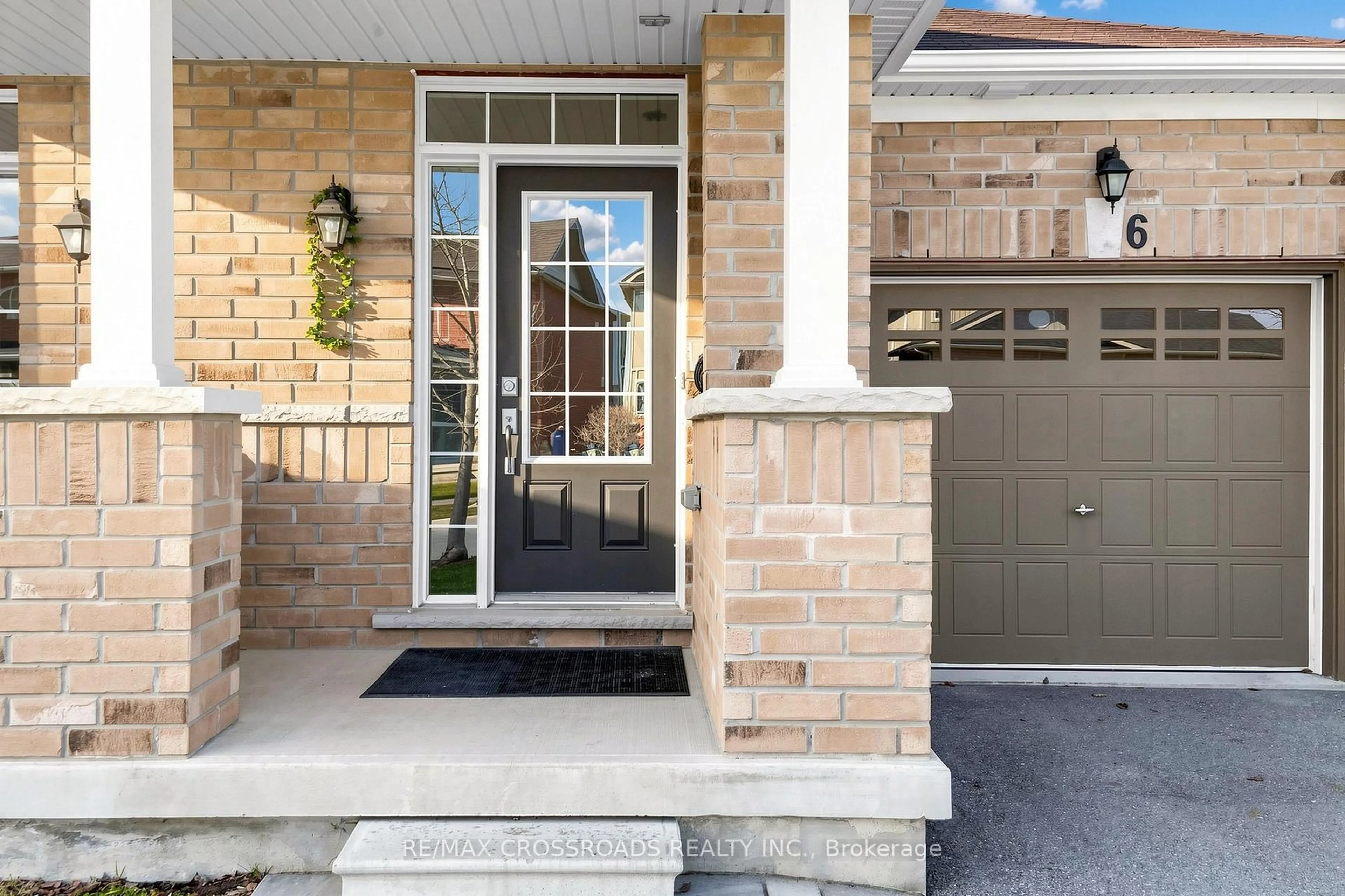 Unknown for 6 Angela St, Bradford West Gwillimbury Ontario L3Z 0A2