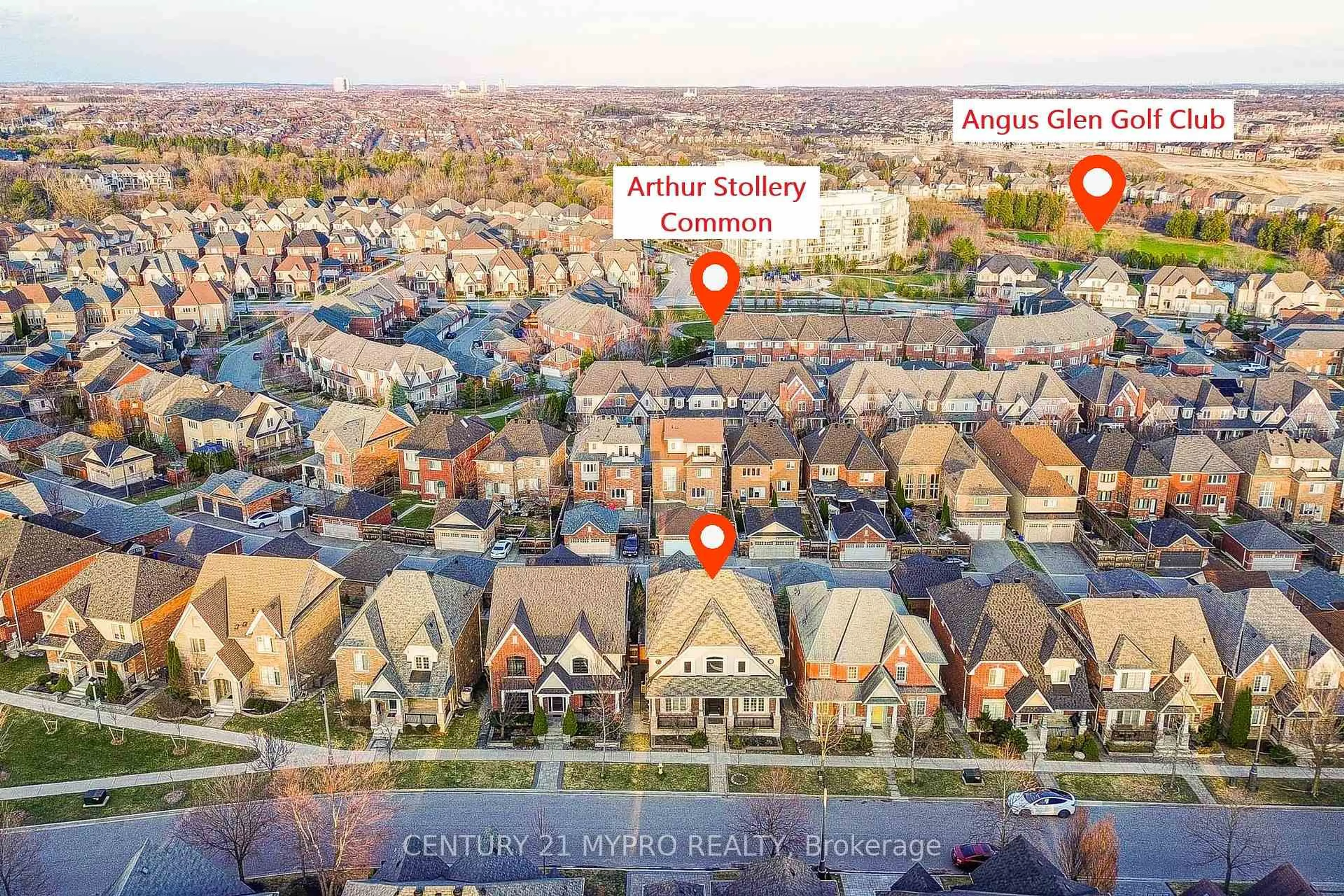 A pic from outside/outdoor area/front of a property/back of a property/a pic from drone, street for 64 Glengordon Cres, Markham Ontario L6C 0K1