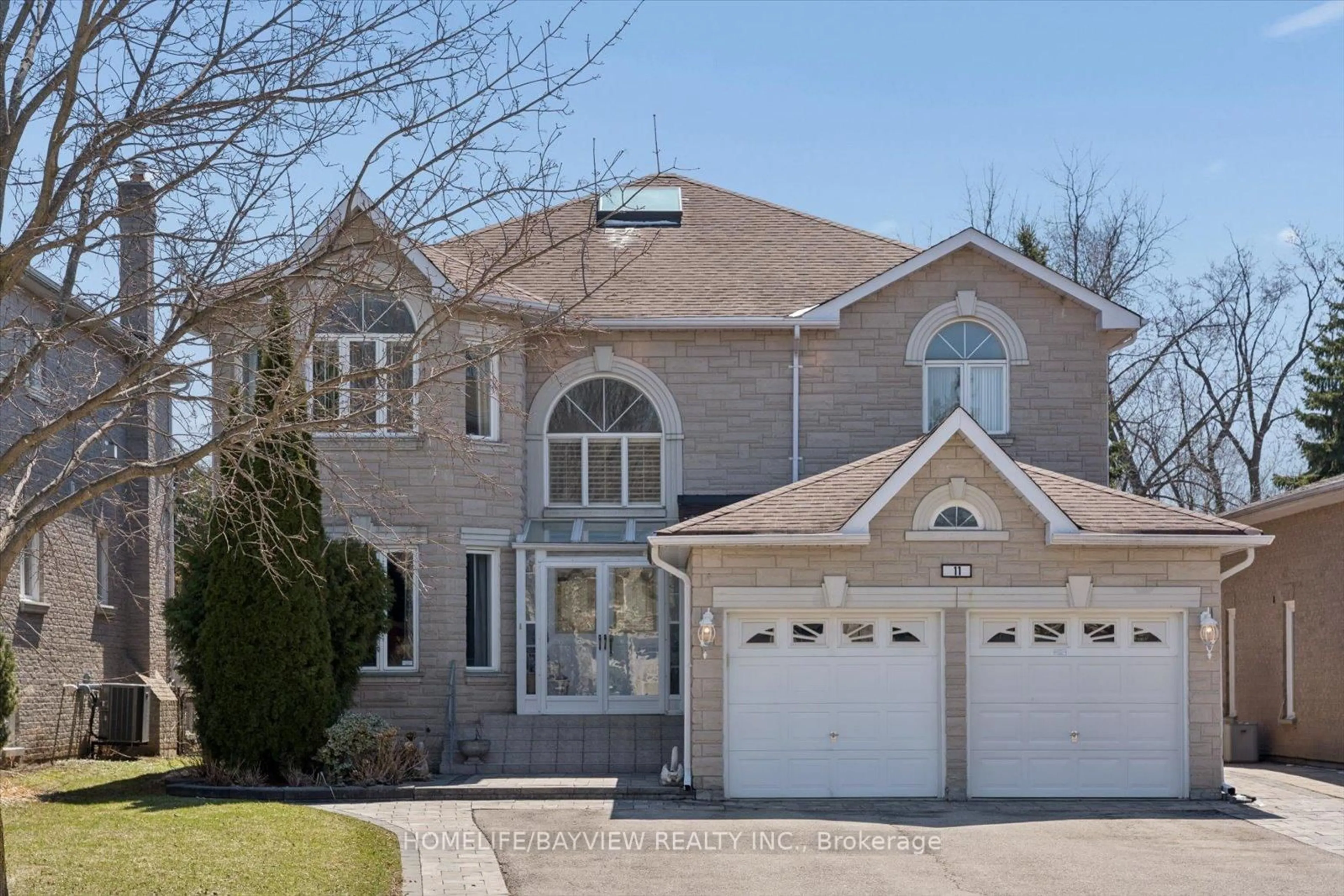 Home with brick exterior material, street for 11 Sorrento Dr, Richmond Hill Ontario L4C 0J8
