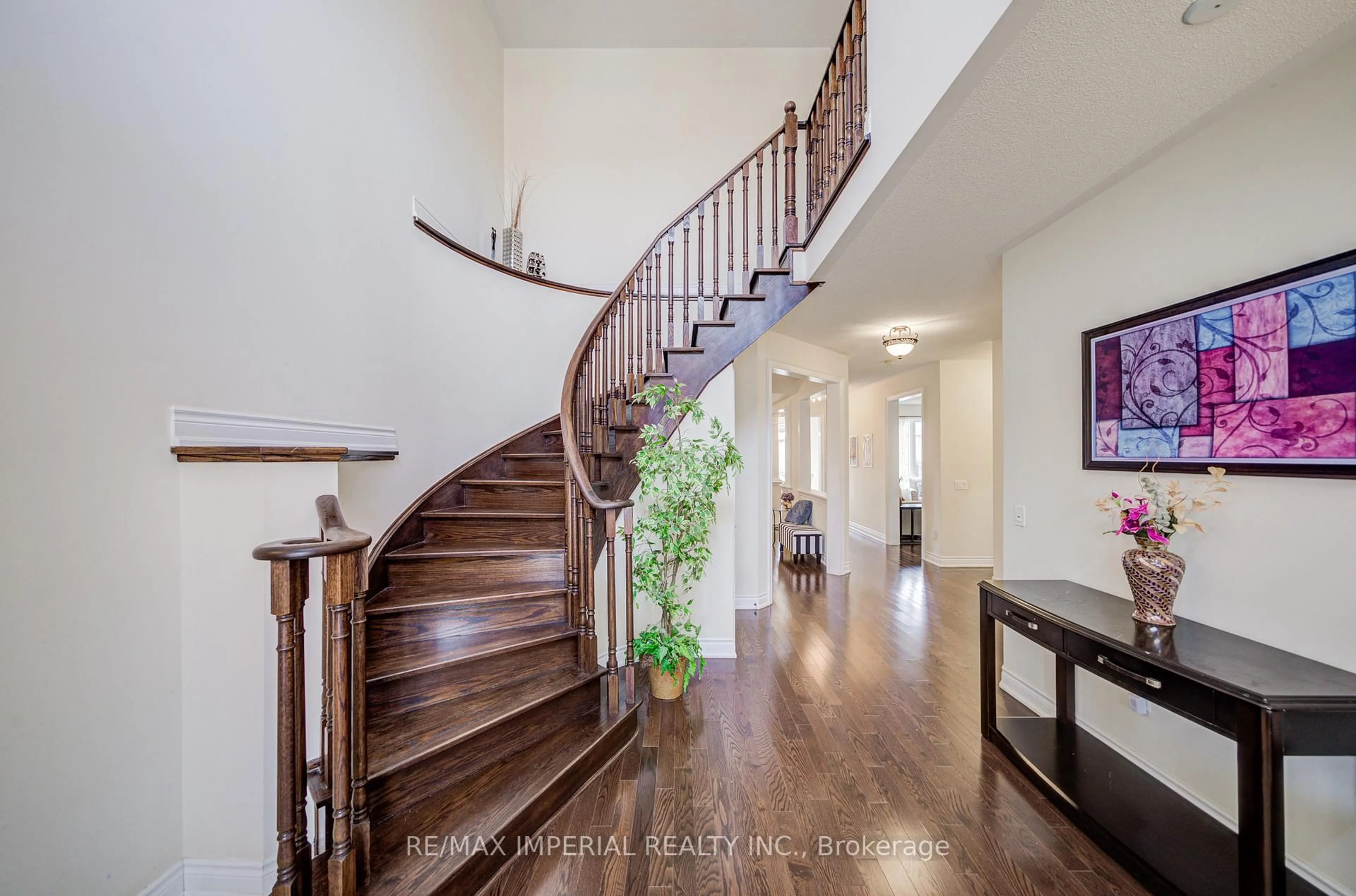 Unknown for 28 Mancini Cres, Richmond Hill Ontario L4E 0T1