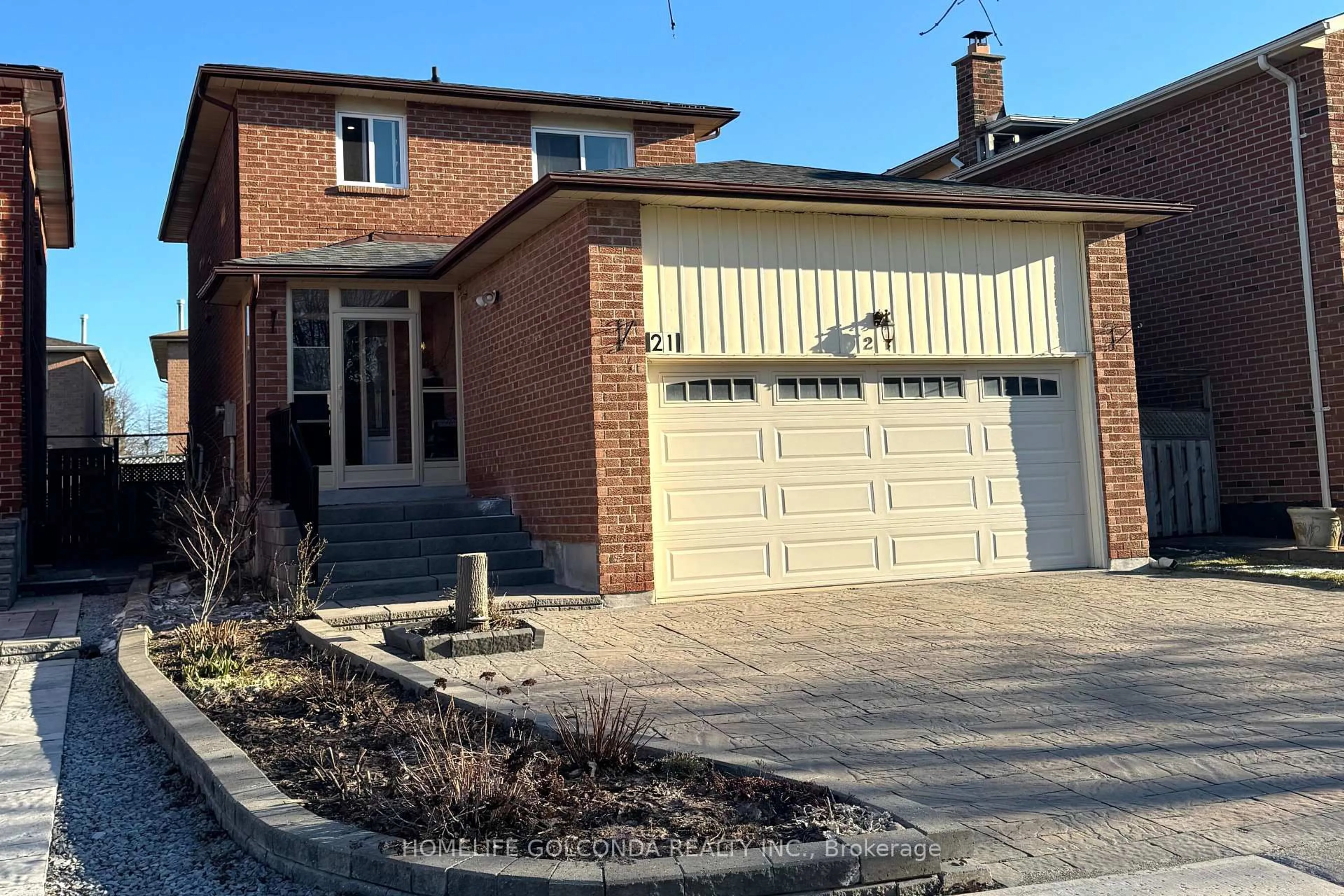 Home with brick exterior material, street for 21 Belvedere Cres, Richmond Hill Ontario L4C 8W1
