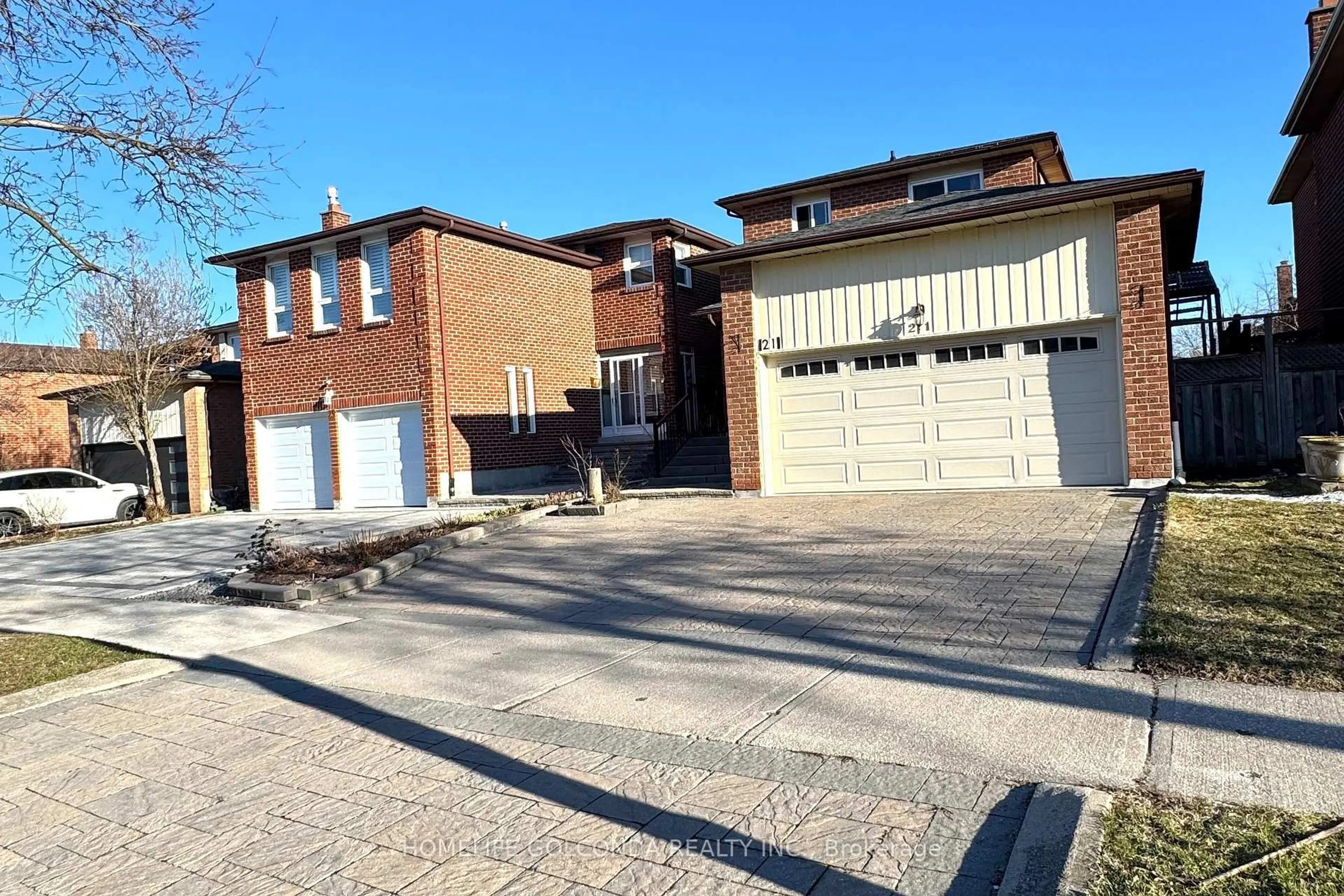 Home with brick exterior material, street for 21 Belvedere Cres, Richmond Hill Ontario L4C 8W1