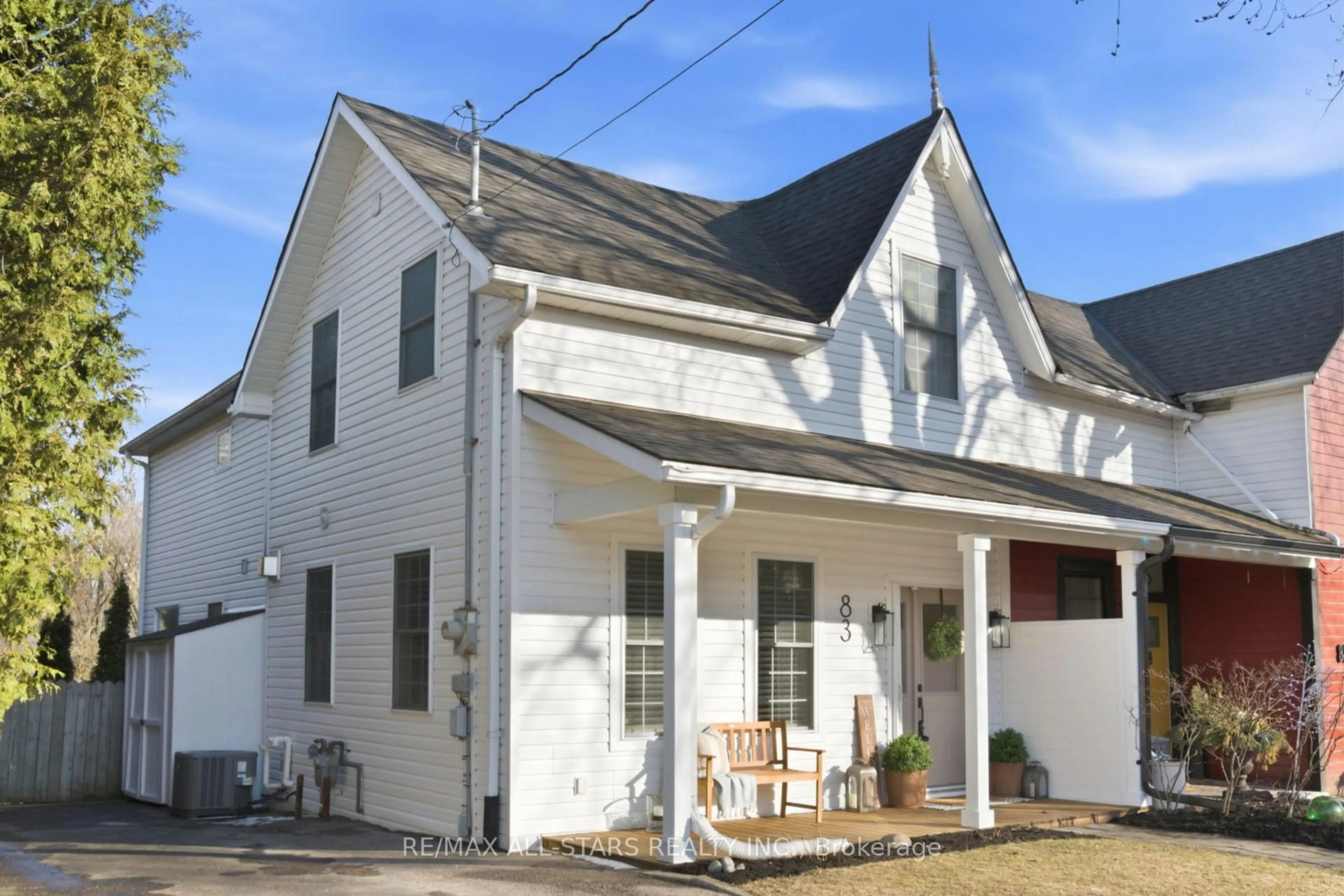 Home with vinyl exterior material, street for 83 Toronto St, Uxbridge Ontario L9P 1H1