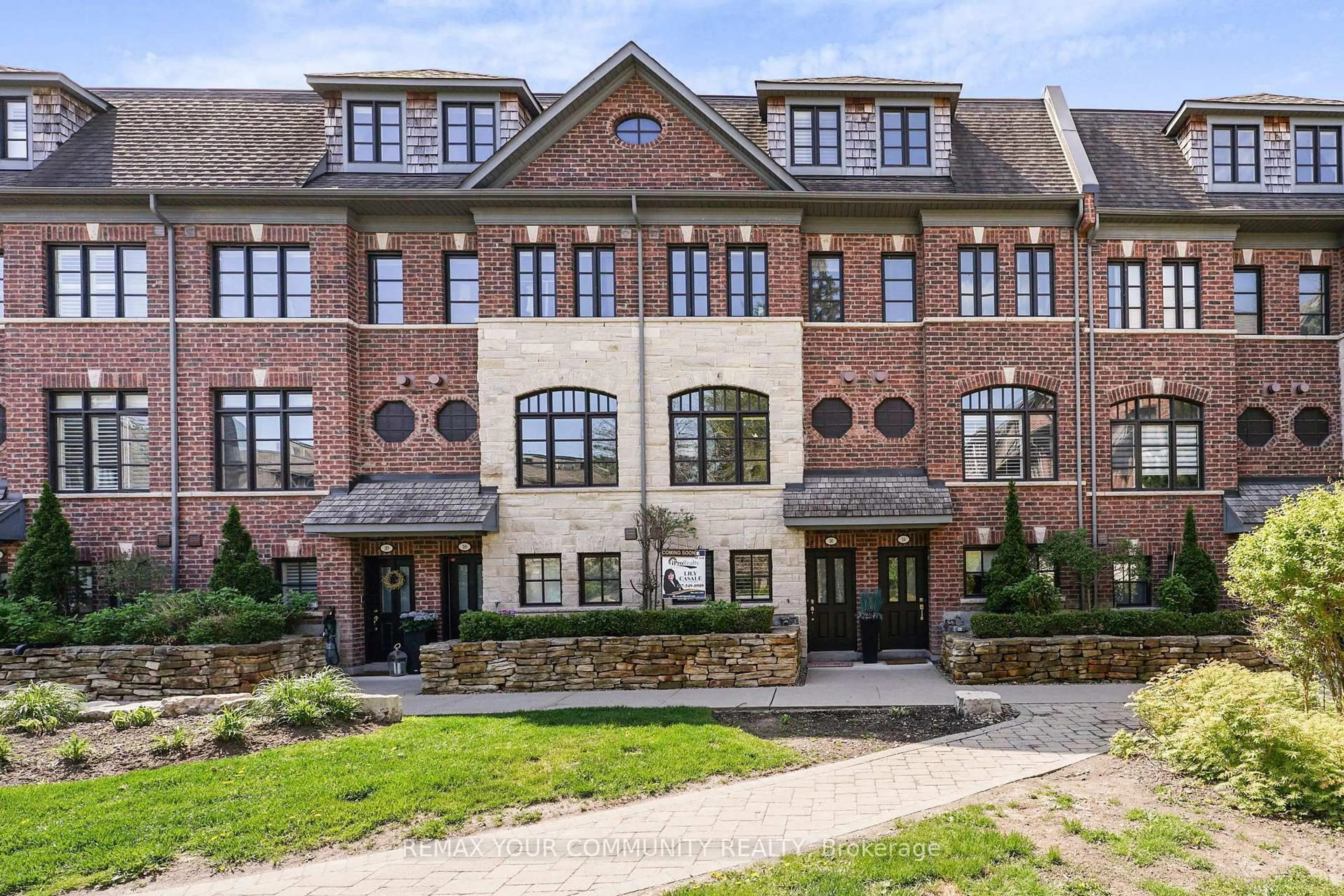 Home with brick exterior material, building for 16 Agar Lane, Vaughan Ontario L4L 0C5