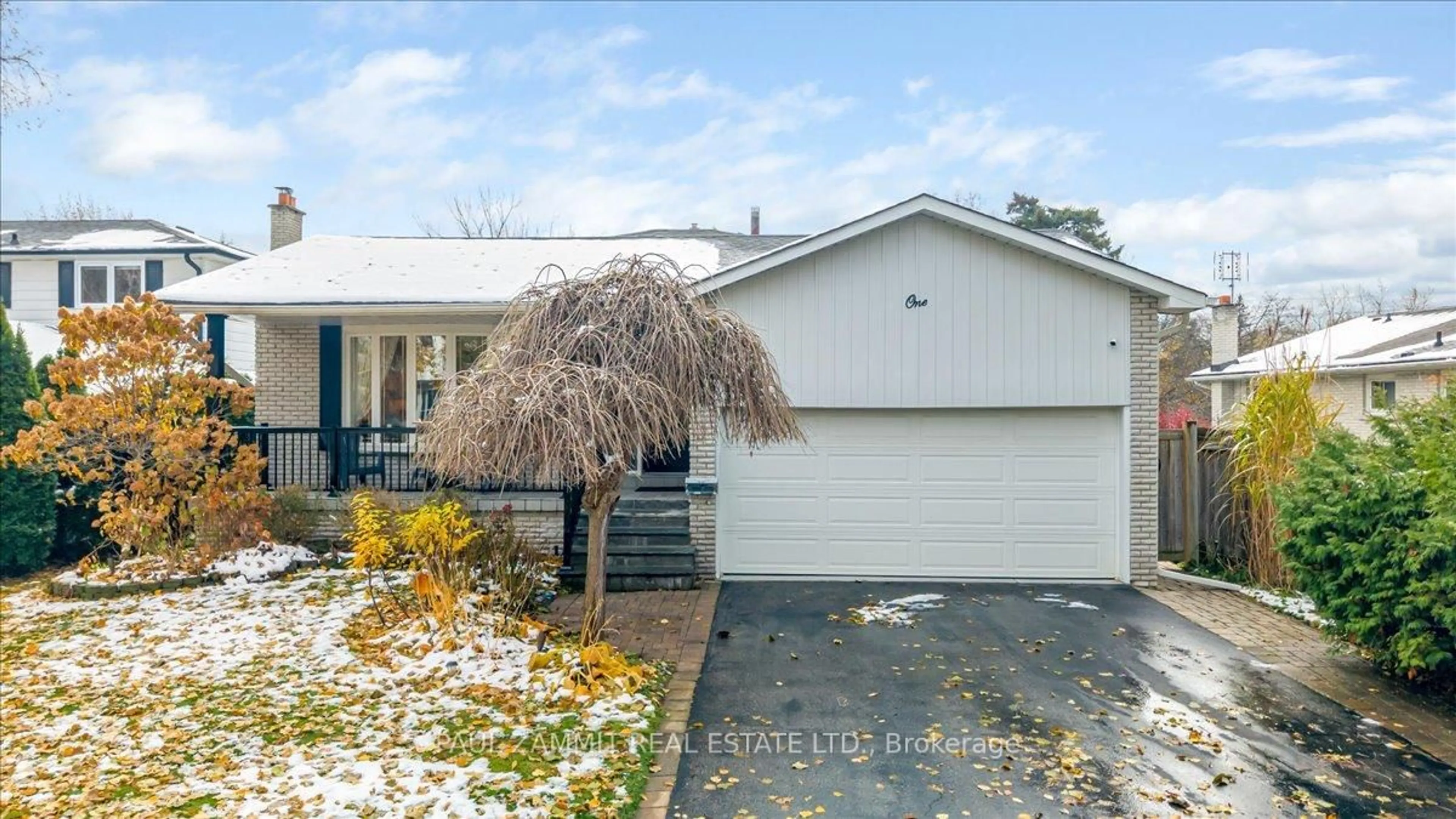 Home with vinyl exterior material, street for 1 Banquo Rd, Markham Ontario L3T 3G9