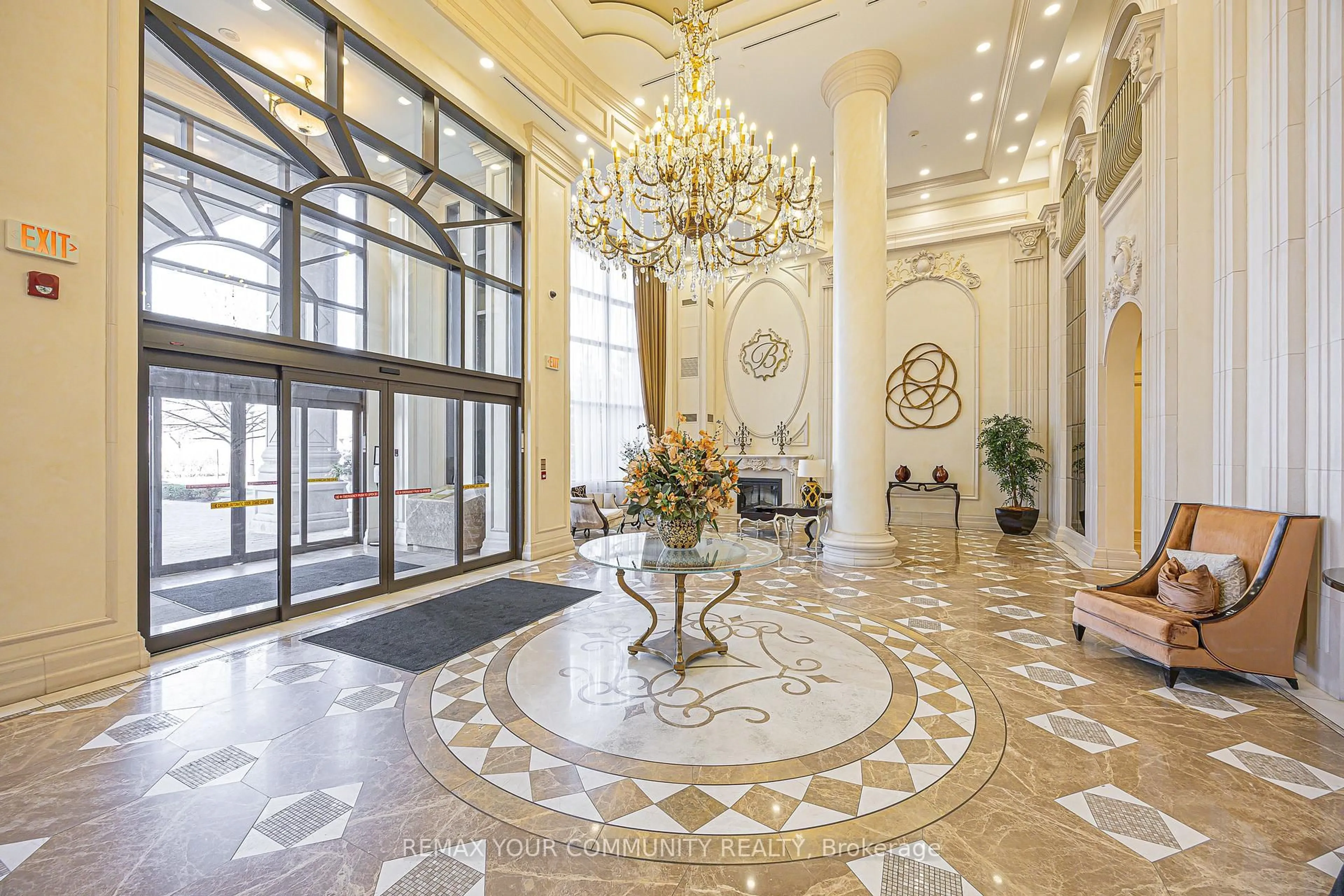 Lobby for 9245 Jane St #1007, Vaughan Ontario L6A 0J9