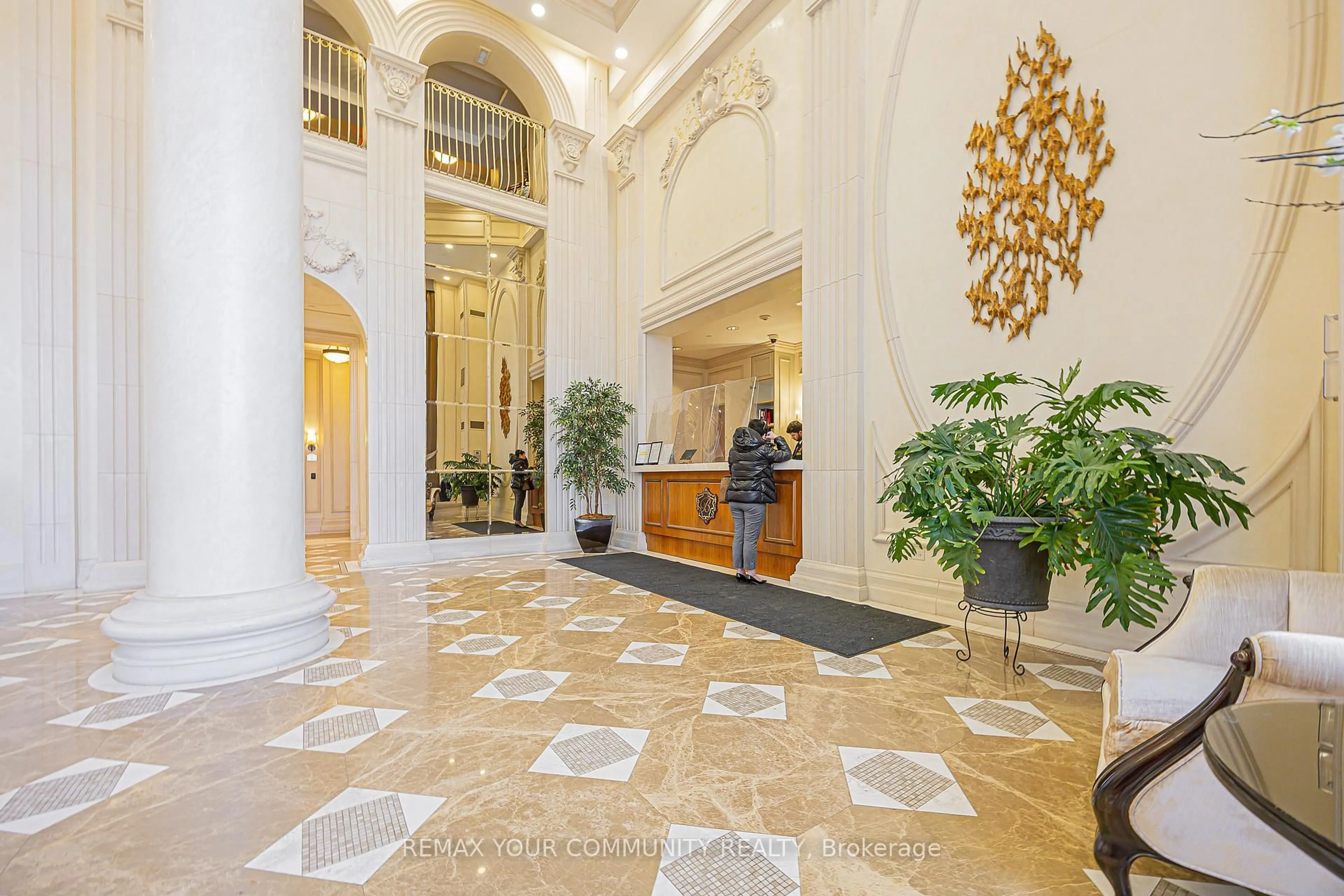 Lobby for 9245 Jane St #1007, Vaughan Ontario L6A 0J9