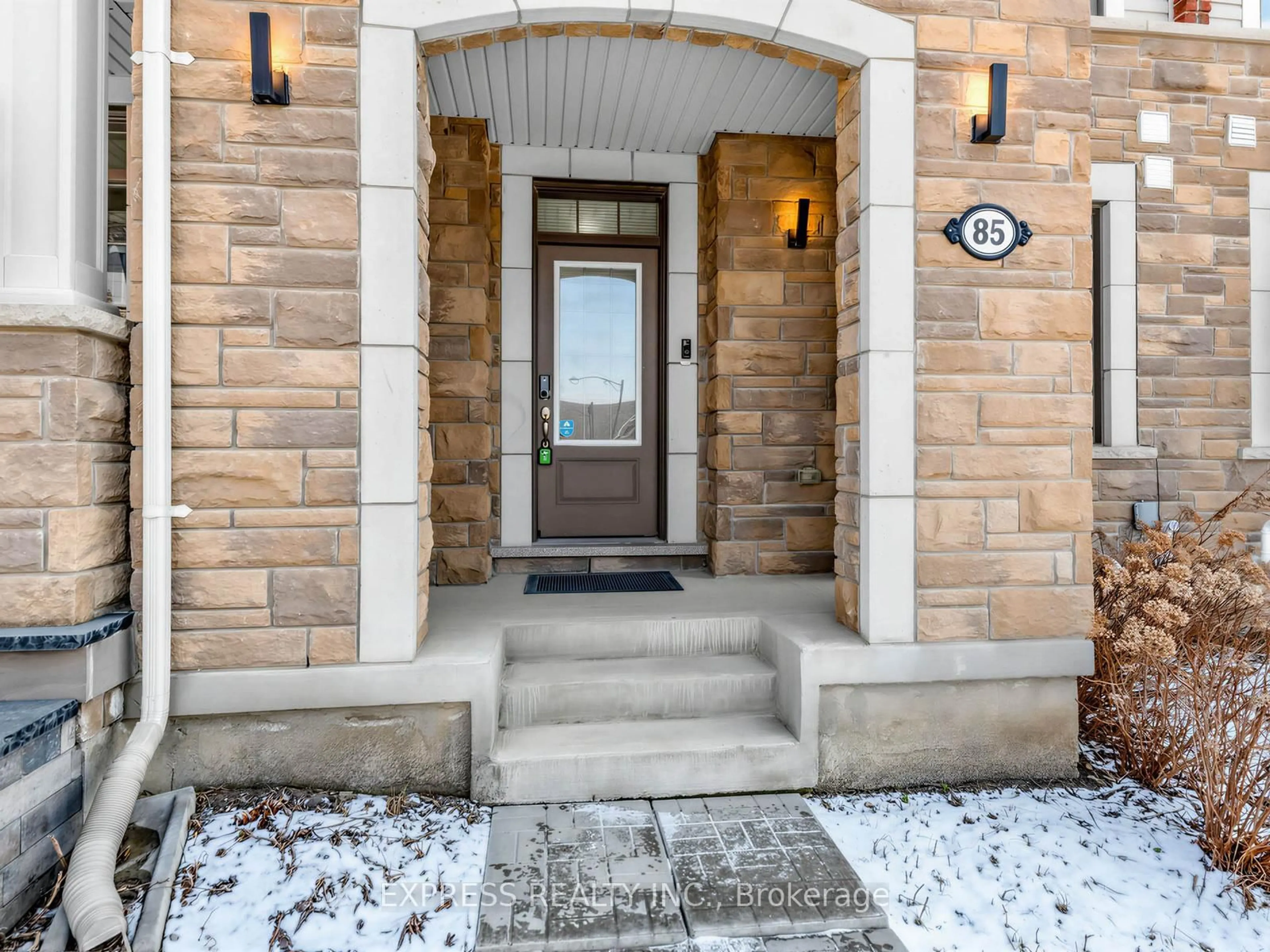 Indoor entryway for 85 Casely Ave, Richmond Hill Ontario L4S 0K7
