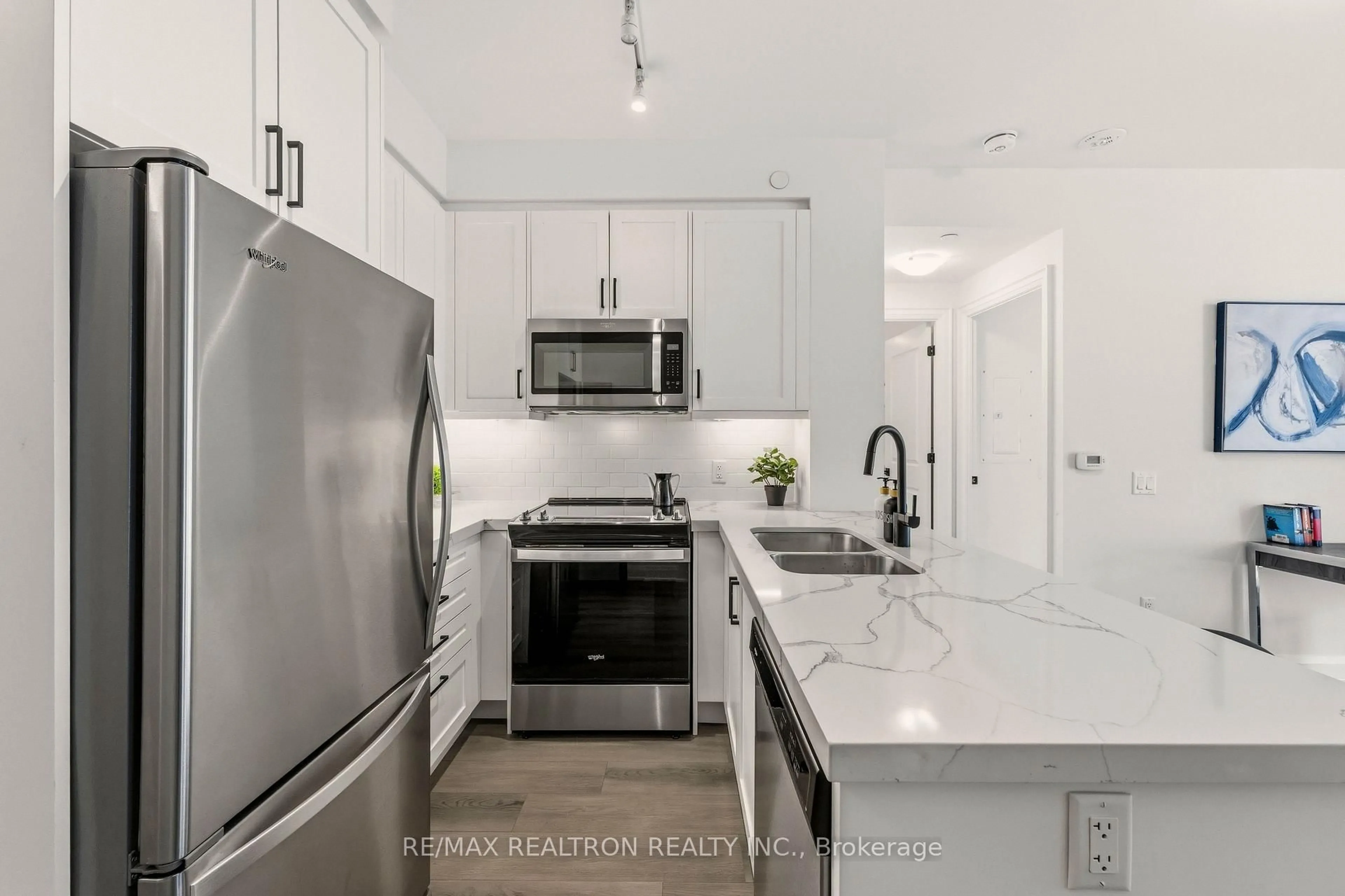 Unknown for 20 Gatineau Dr #1301, Vaughan Ontario L4J 0L3