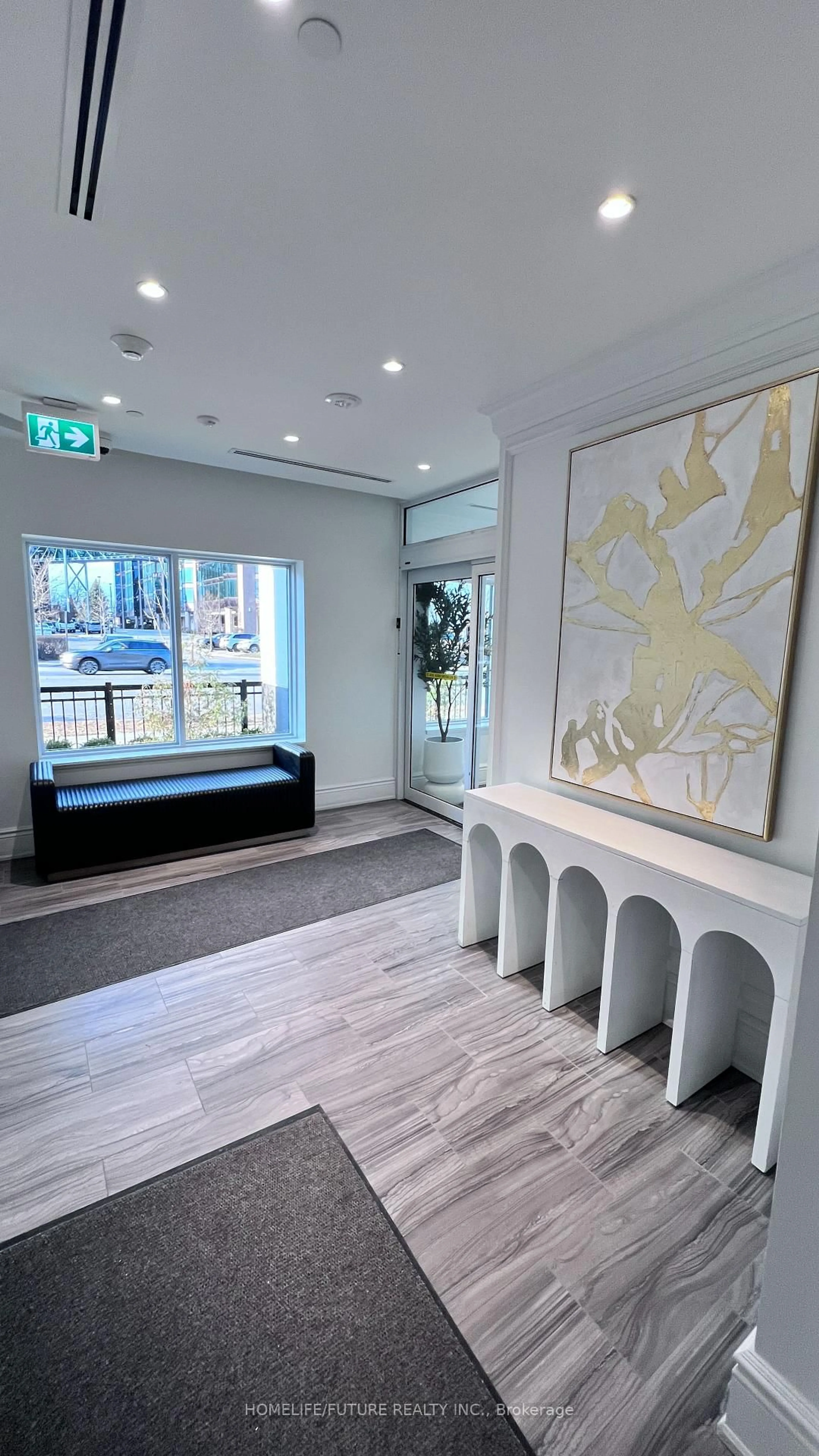 Indoor foyer for 8 Cedarland Dr #826, Markham Ontario L6G 0H4