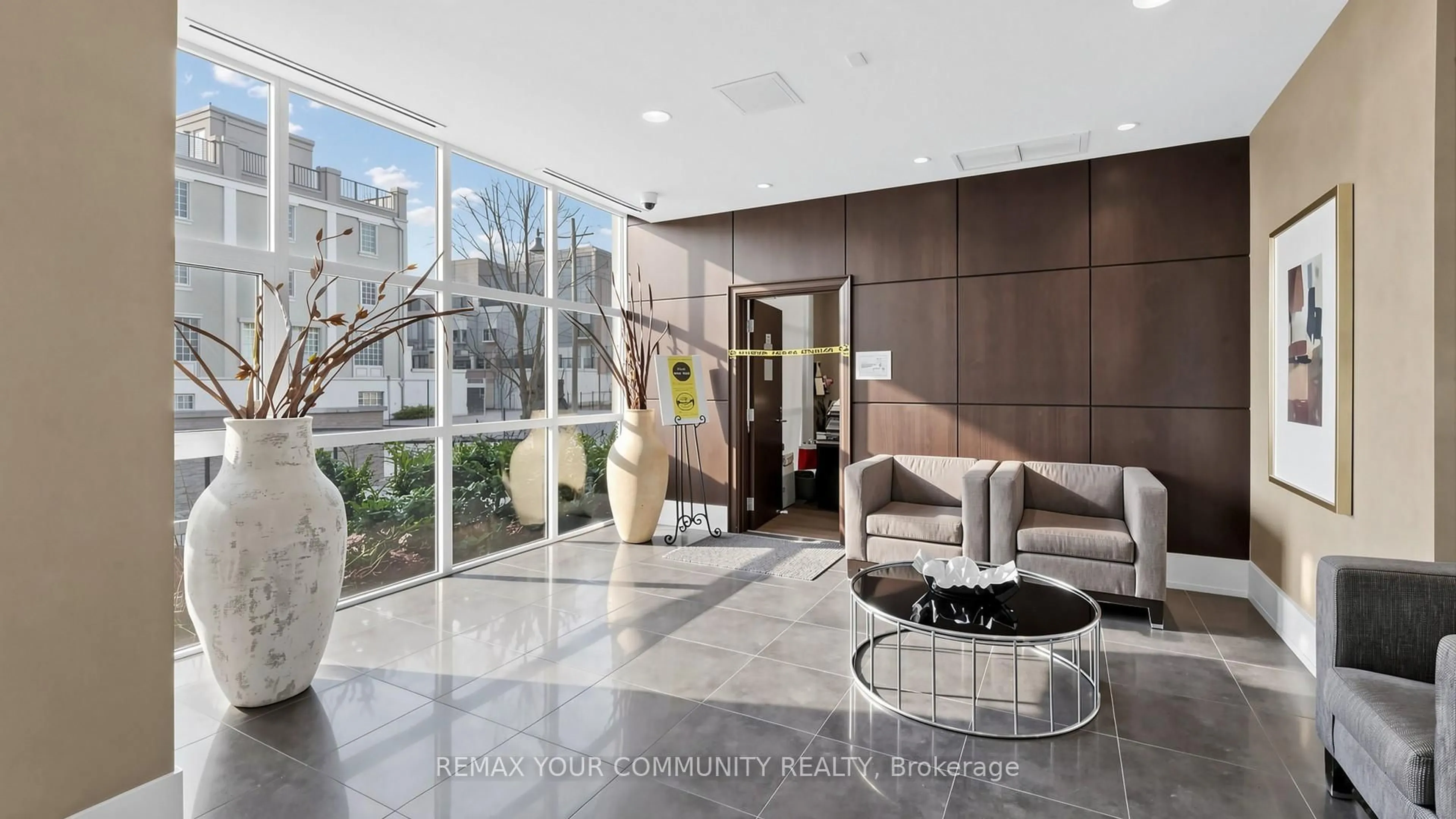 Unknown for 21 Upper Duke Cres #703, Markham Ontario L6G 0B7