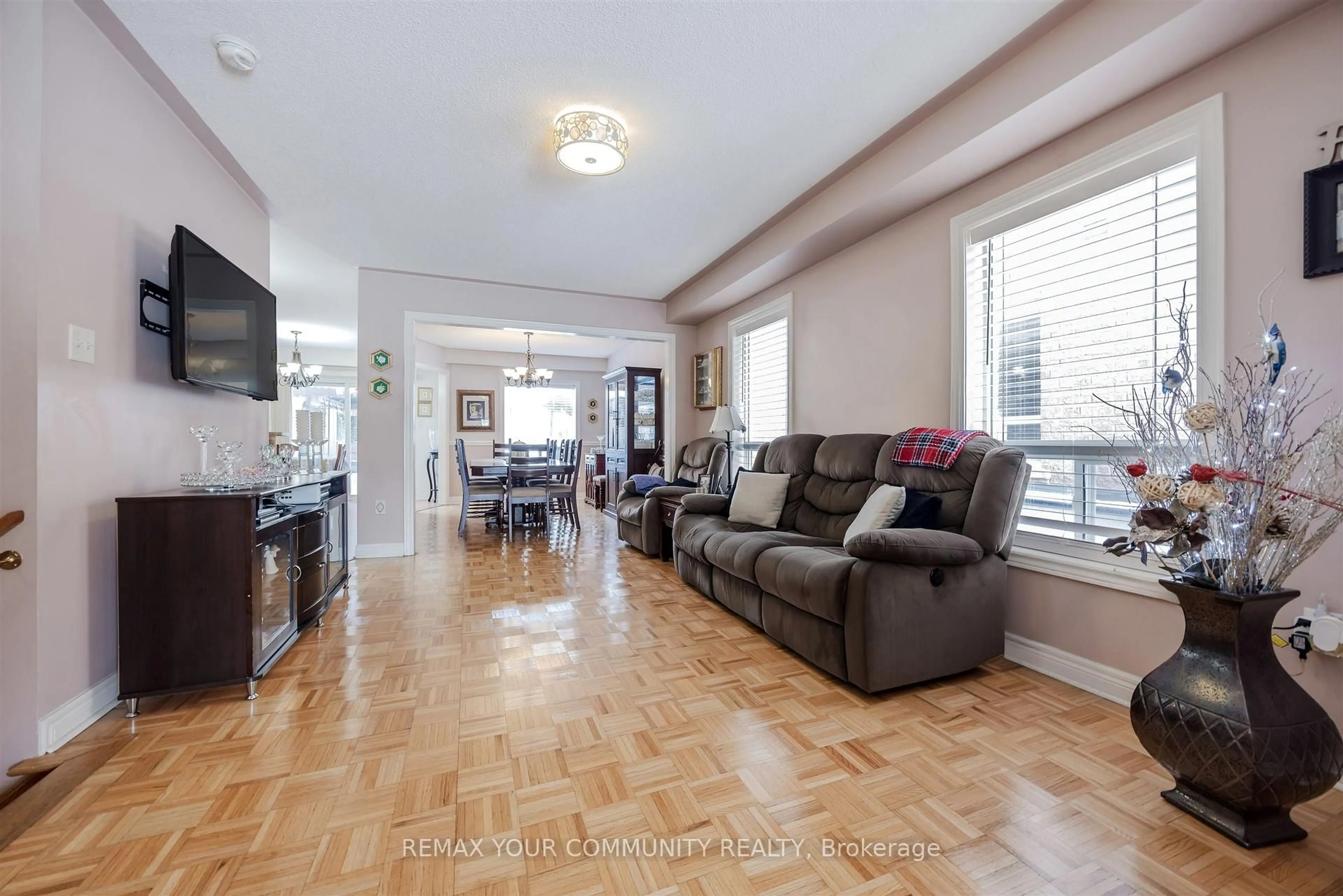 Living room with furniture, unknown for 50 Lodgeway Dr, Vaughan Ontario L6A 3S5