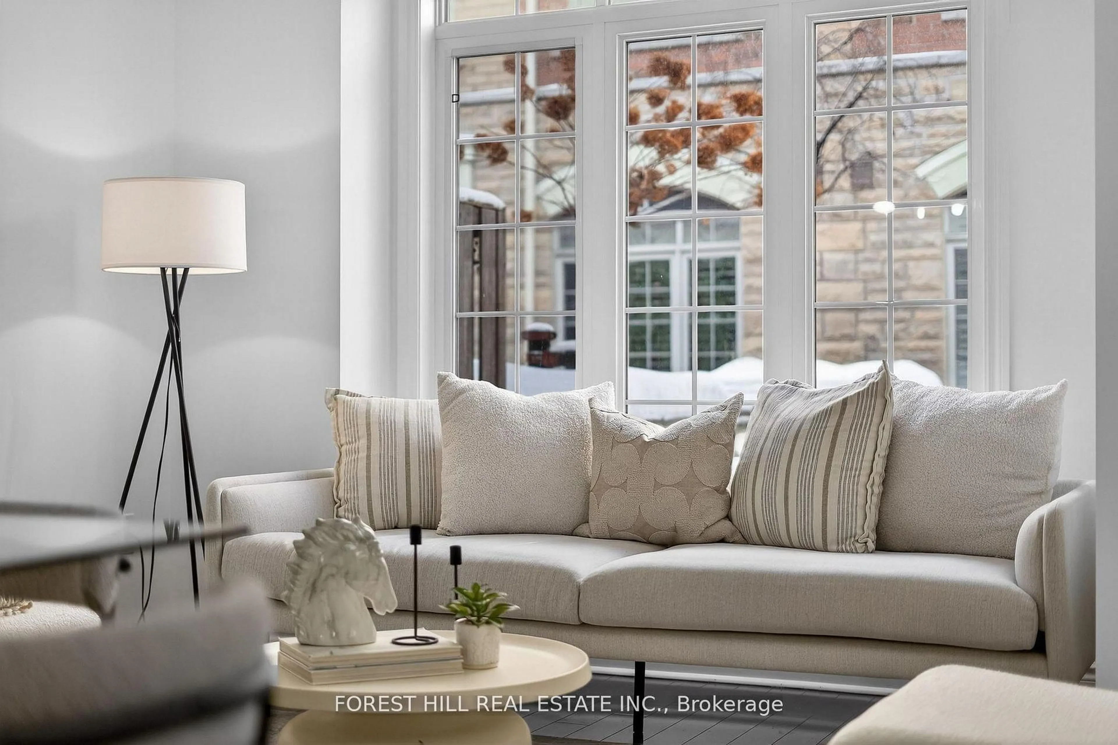 Living room with furniture, unknown for 8 Brighton Pl #17, Vaughan Ontario L4J 0E3