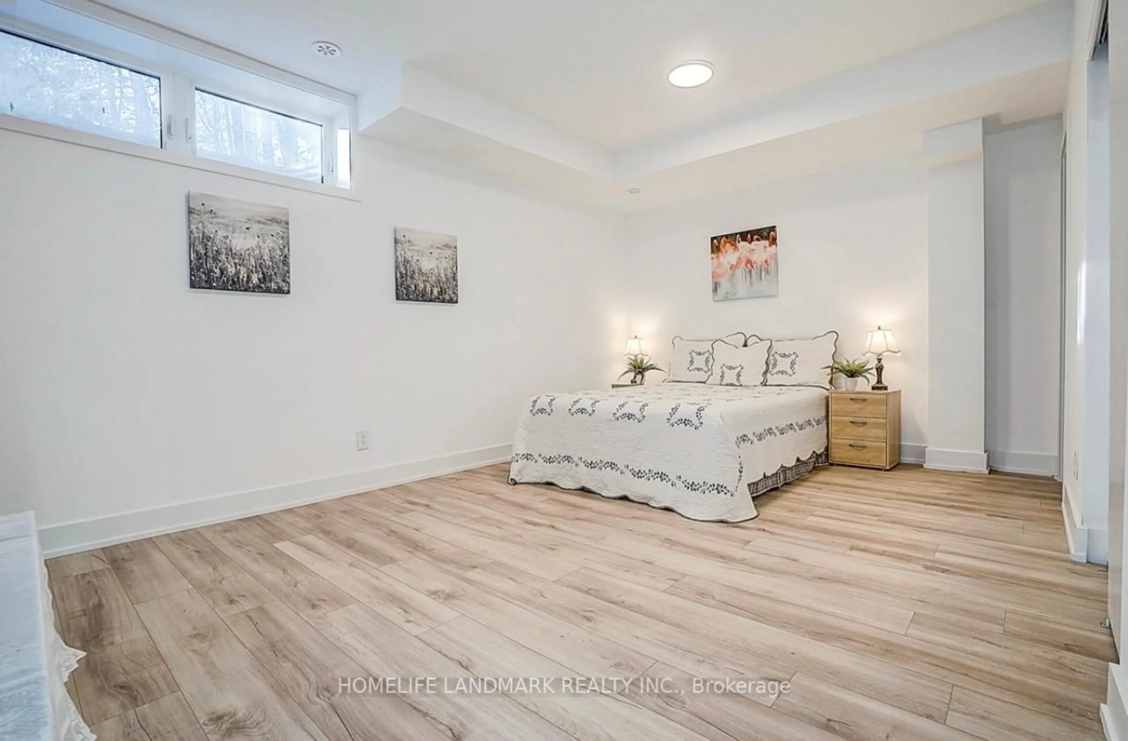 A pic of a room for 27 Chestnut Crt, Aurora Ontario L4G 4A4