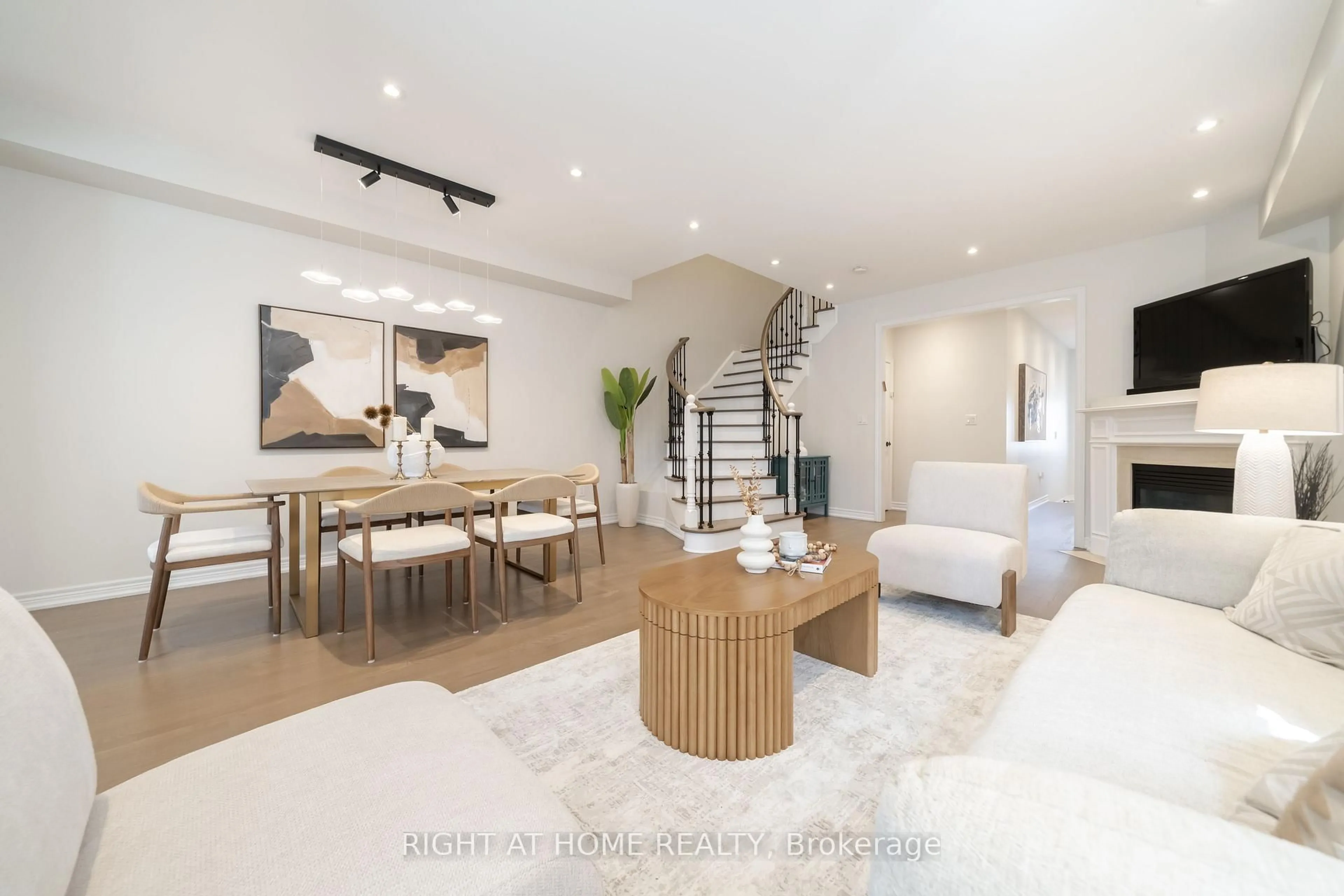 Unknown for 14 Lady Loretta Lane, Vaughan Ontario L6A 4G3