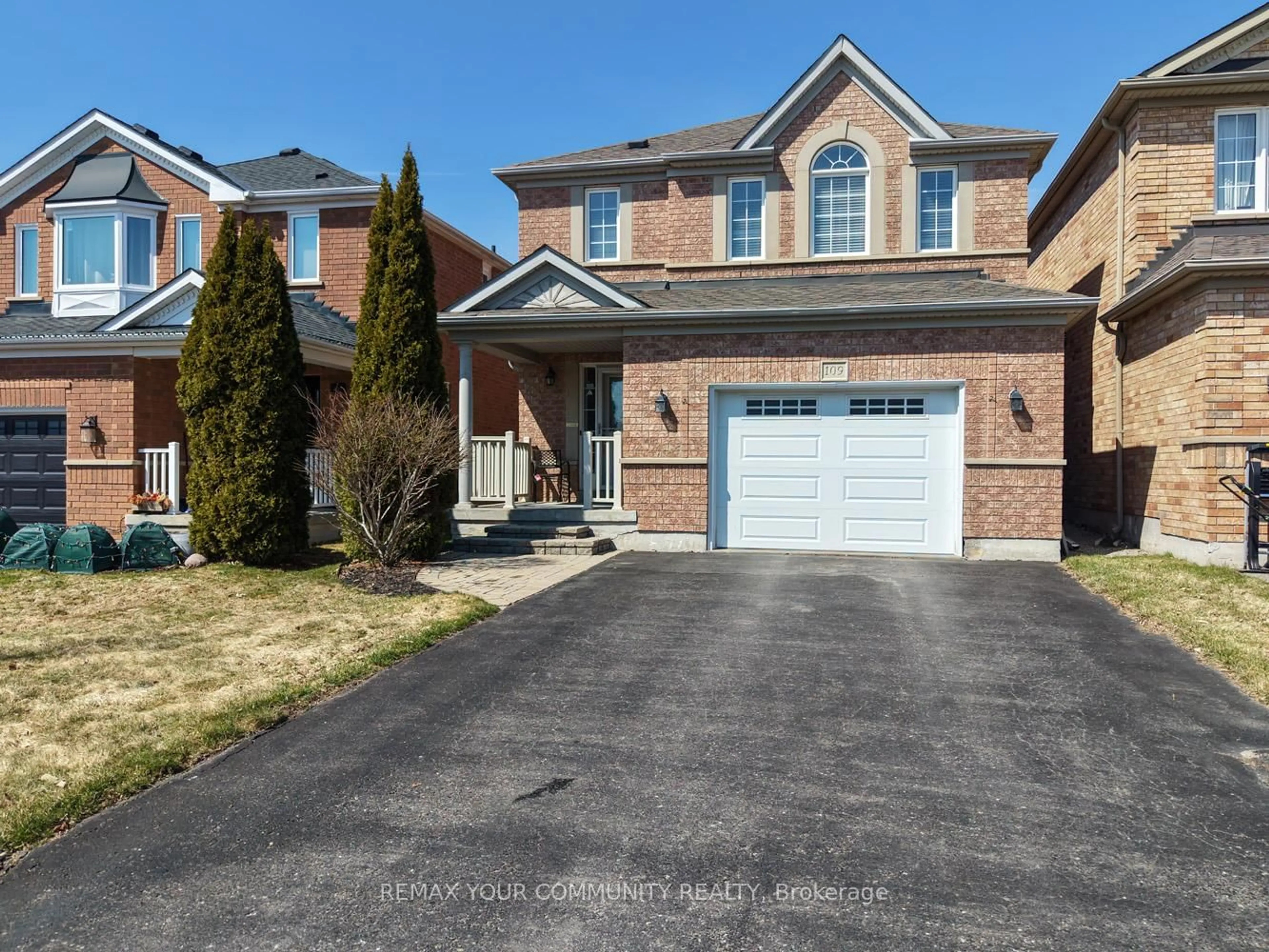 Home with brick exterior material, street for 109 Collis Dr, Aurora Ontario L4G 7V2