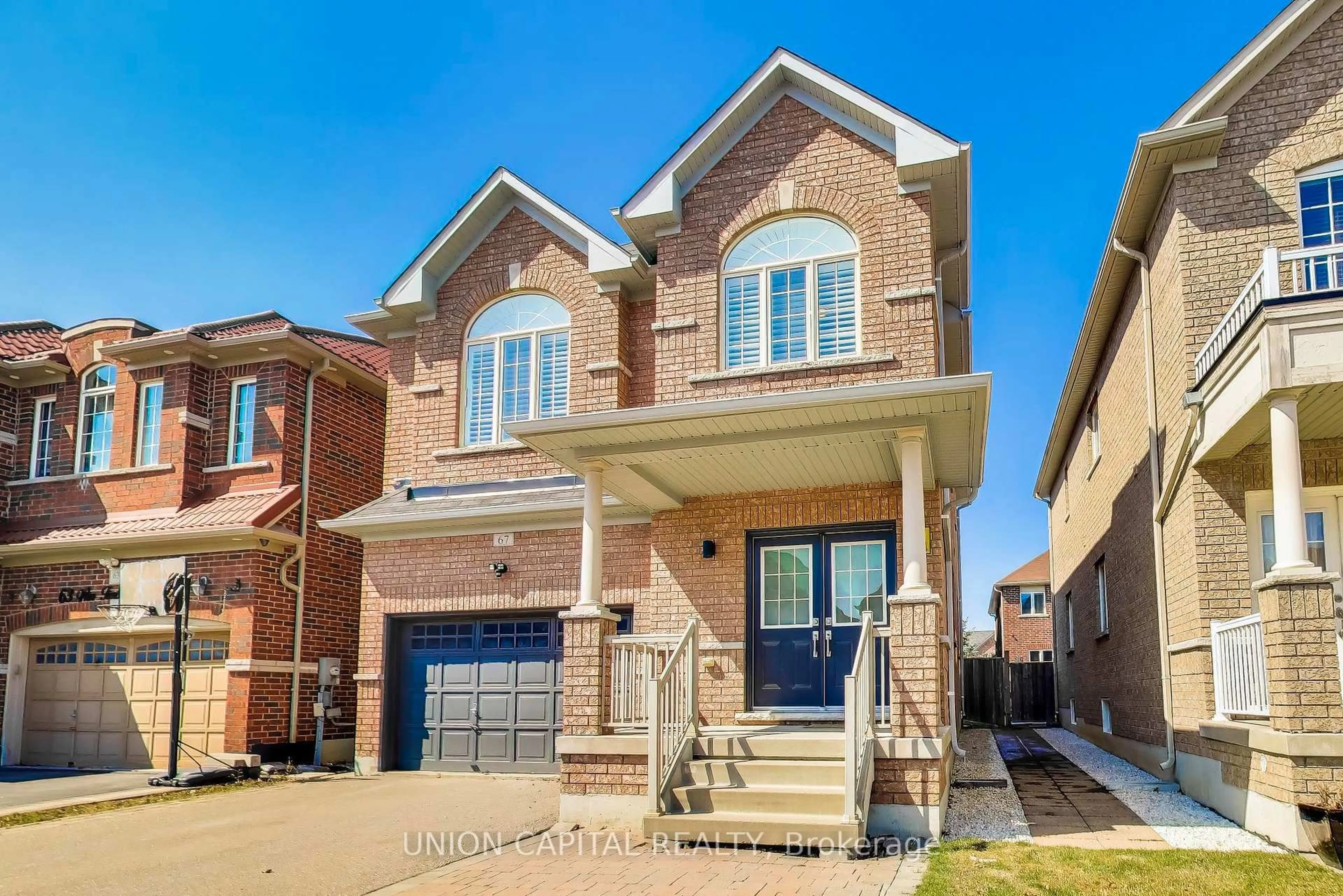 Home with brick exterior material, street for 67 Win Timbers Cres, Whitchurch-Stouffville Ontario L4A 0Y9