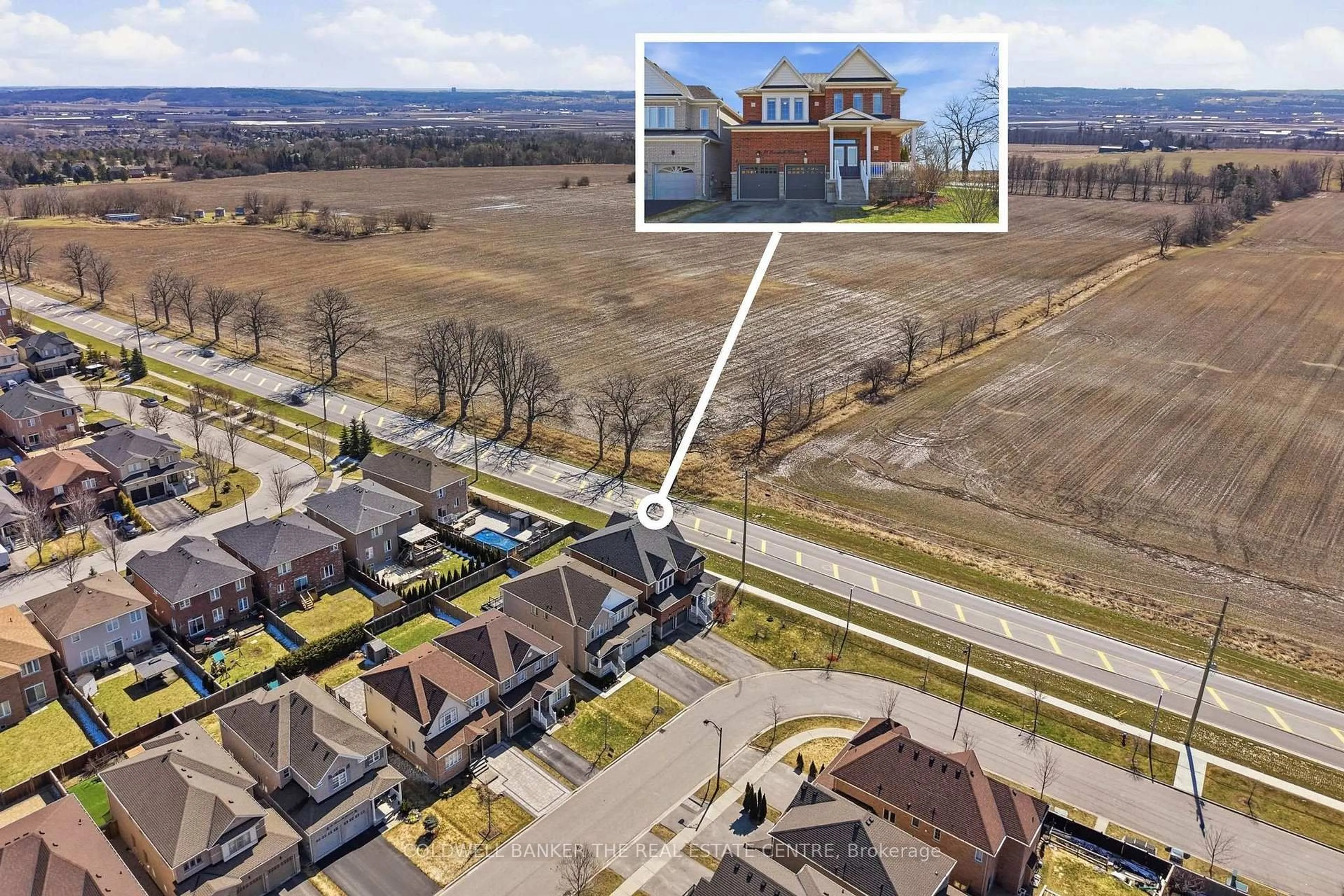 A pic from outside/outdoor area/front of a property/back of a property/a pic from drone, street for 81 Romanelli Cres, Bradford West Gwillimbury Ontario L3Z 0X7