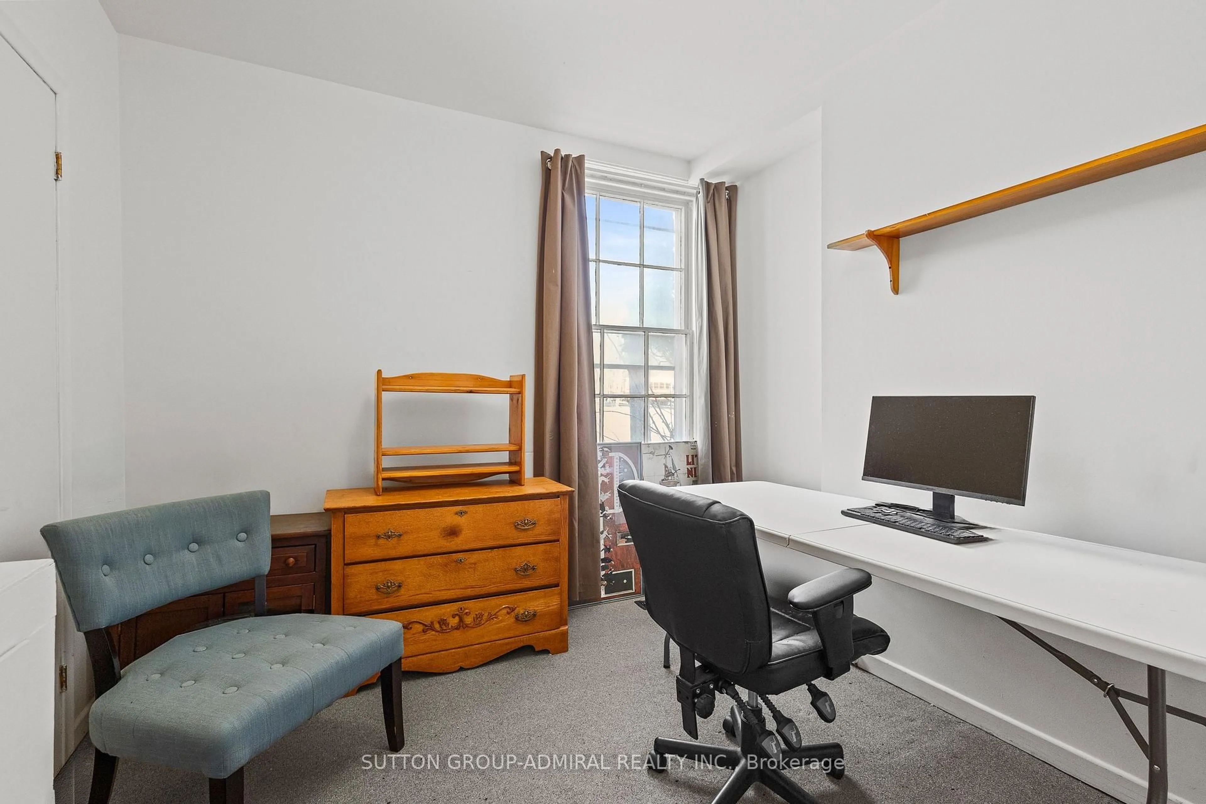 A pic of a room for 6745 Main St, Whitchurch-Stouffville Ontario L4A 6B5