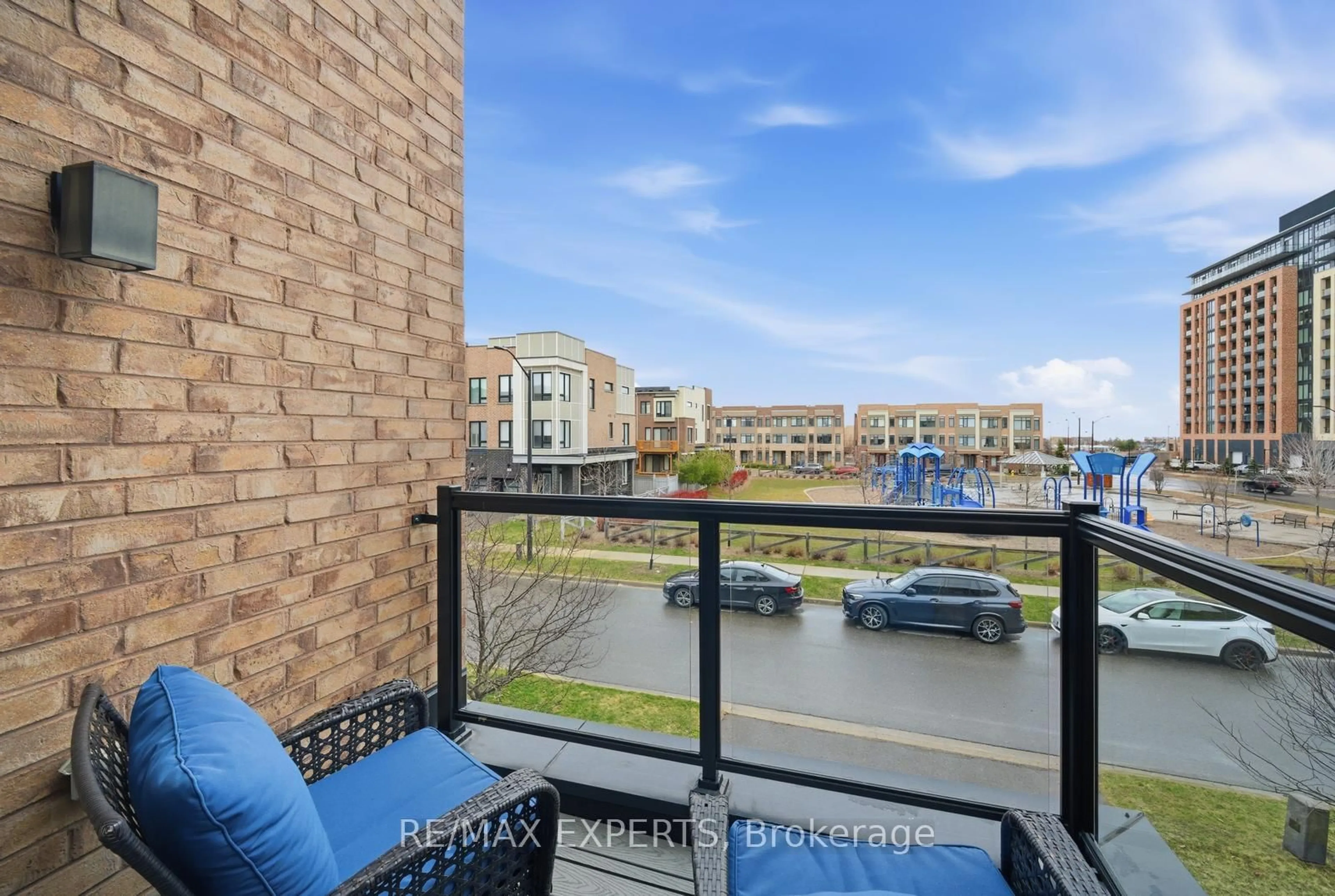 Balcony in the apartment, water/lake/river/ocean view for 11 Fancamp Dr, Vaughan Ontario L6A 4Z2