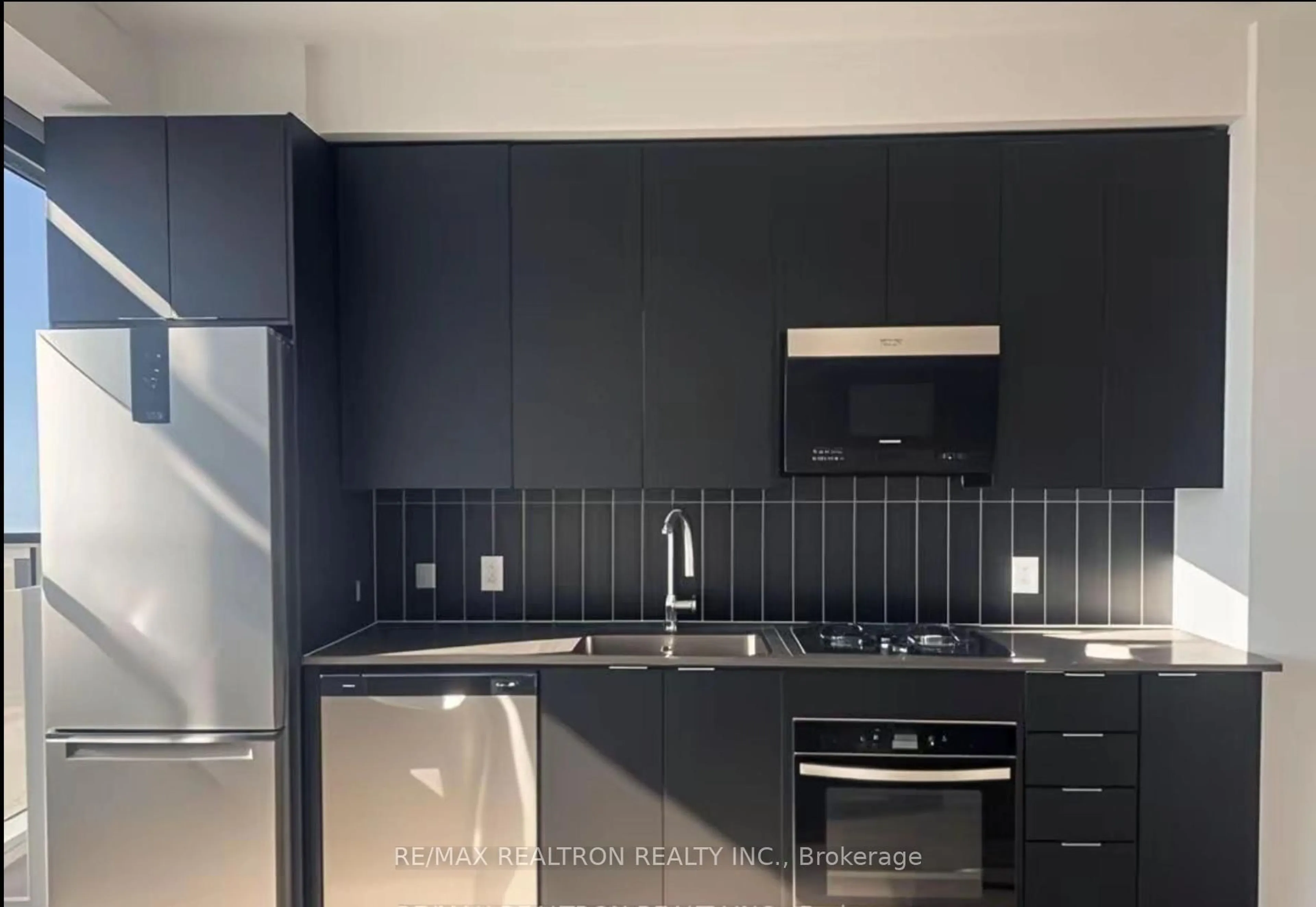 Standard kitchen, unknown for 2920 HWY 7 Highway #4705, Vaughan Ontario L4K 0P4