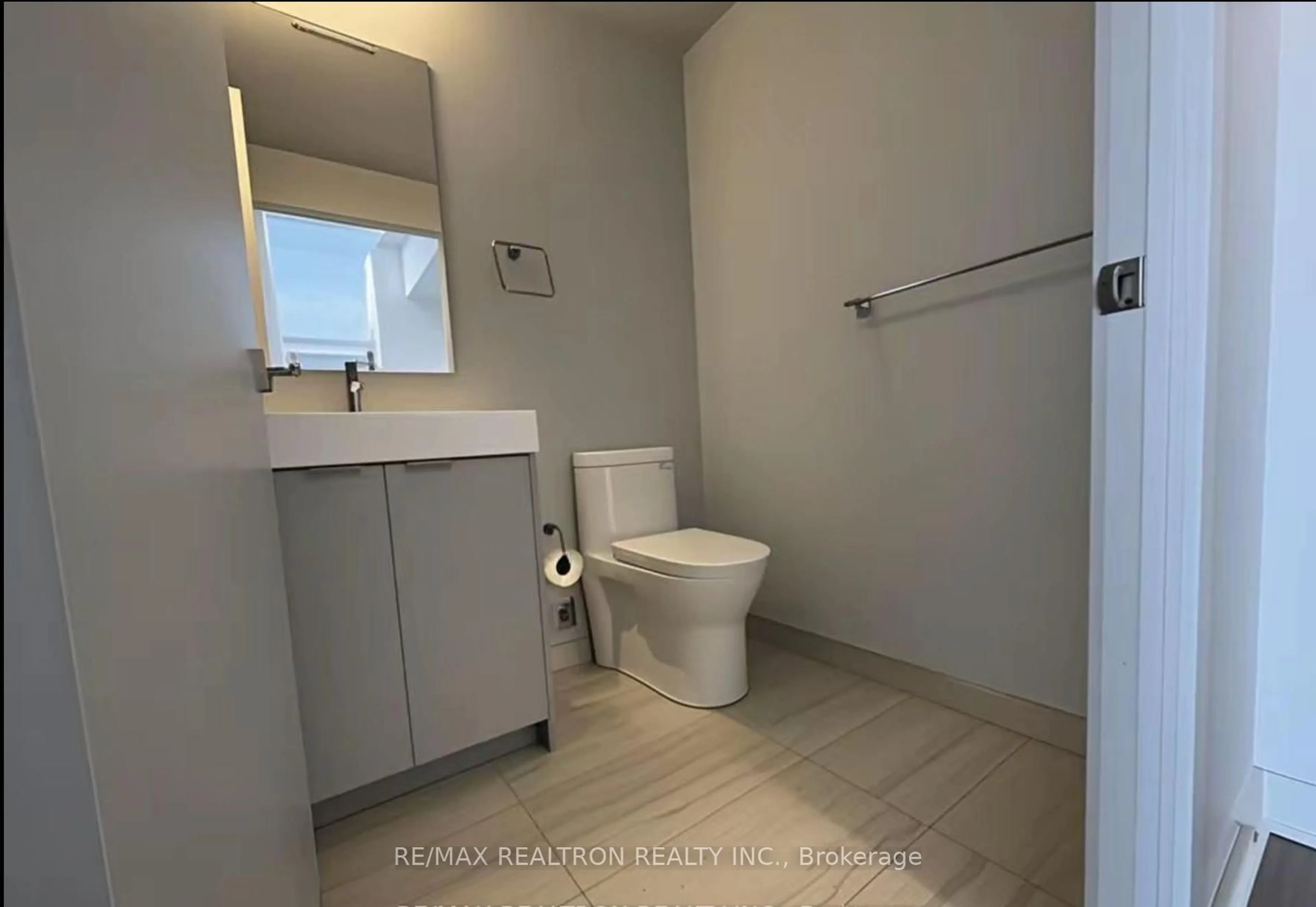 Standard bathroom, unknown for 2920 HWY 7 Highway #4705, Vaughan Ontario L4K 0P4