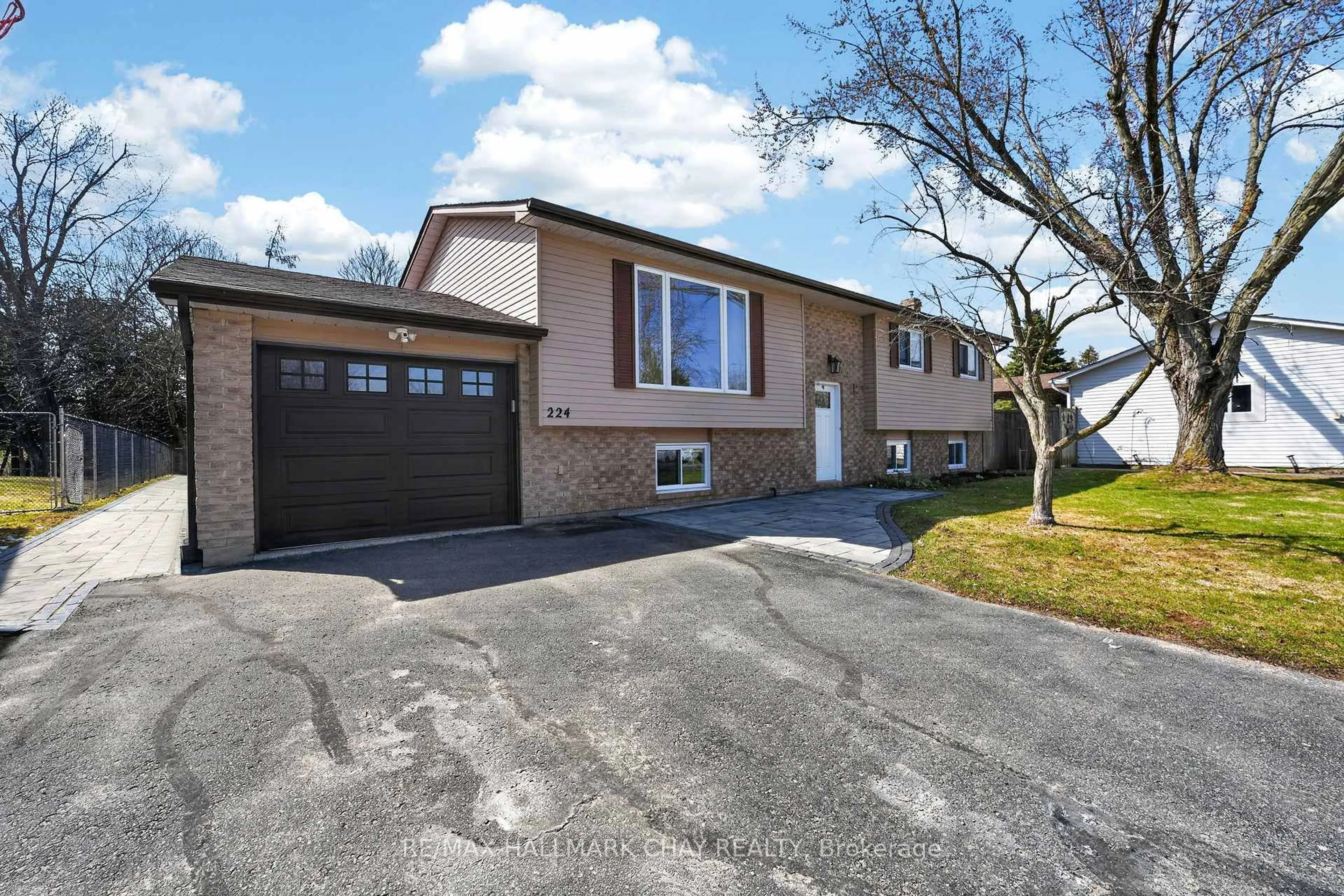 Home with brick exterior material, street for 224 Thornton Ave, Essa Ontario L0L 2N0