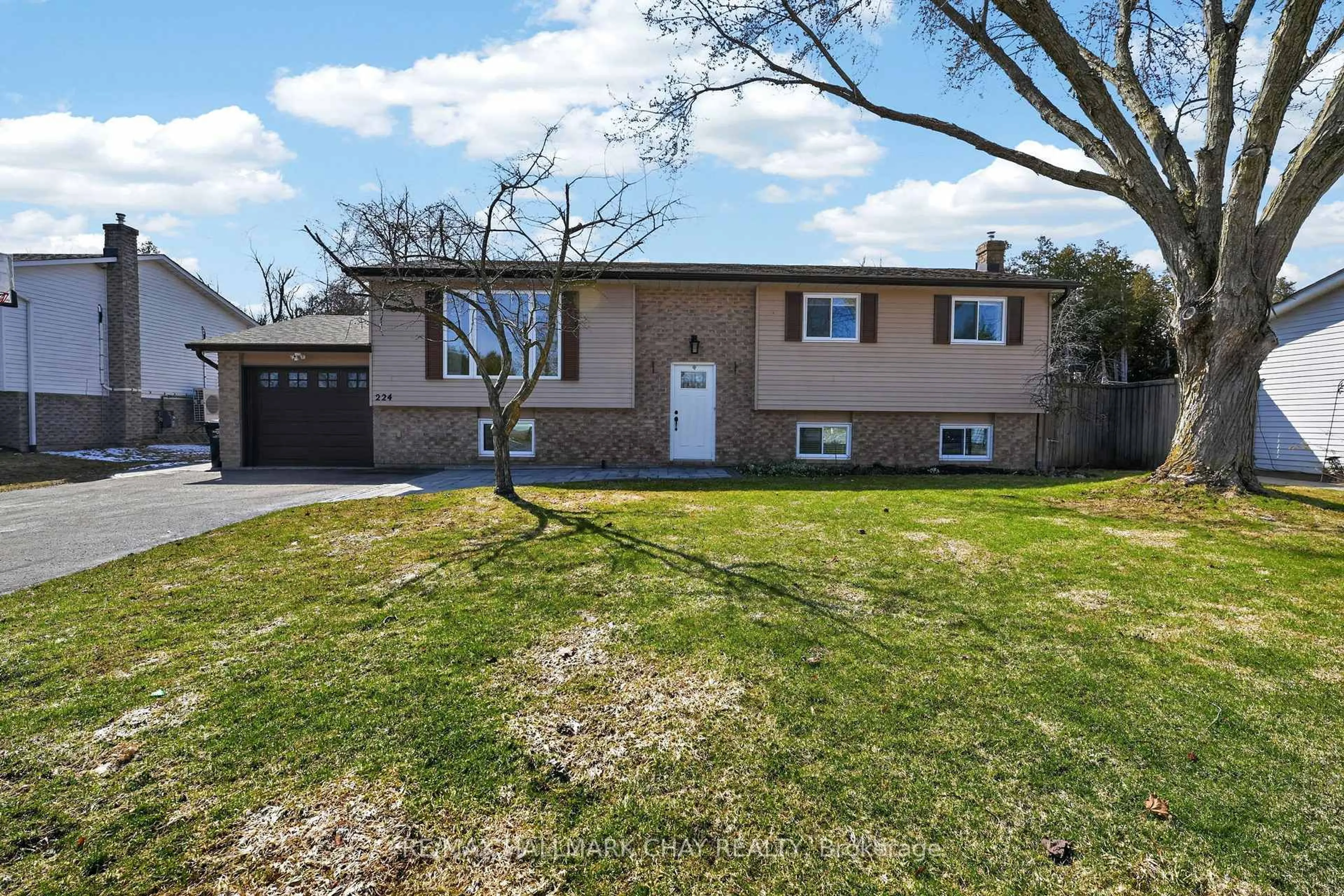 Unknown for 224 Thornton Ave, Essa Ontario L0L 2N0