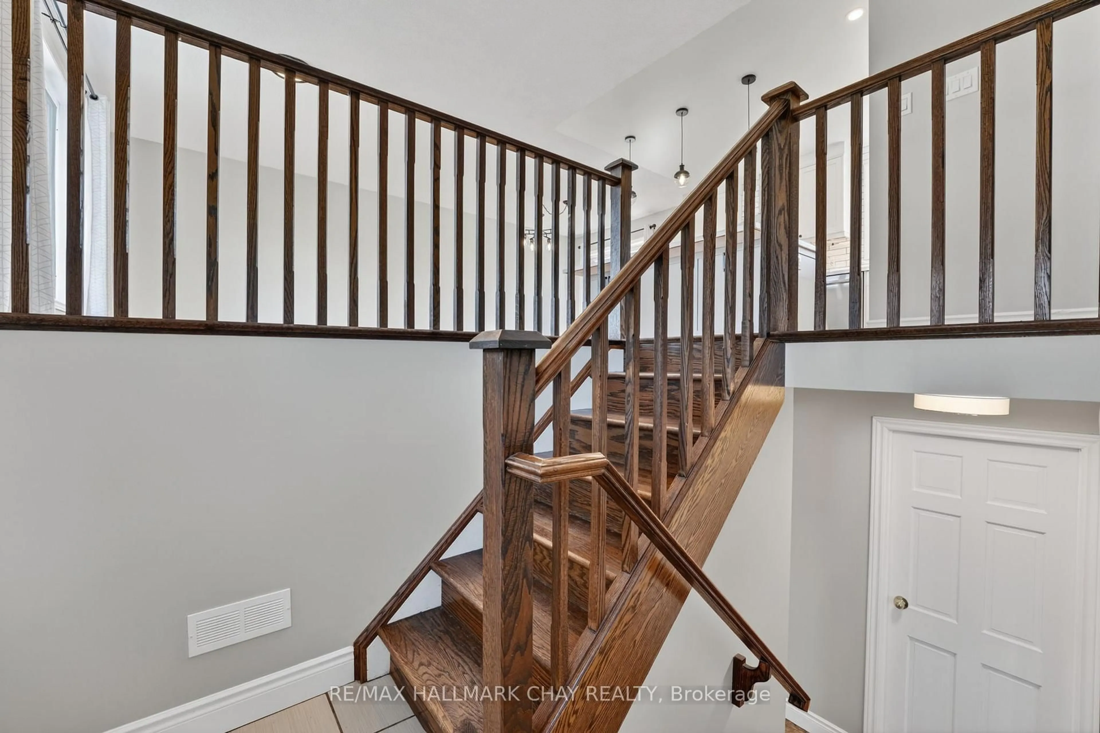 Stairs for 224 Thornton Ave, Essa Ontario L0L 2N0