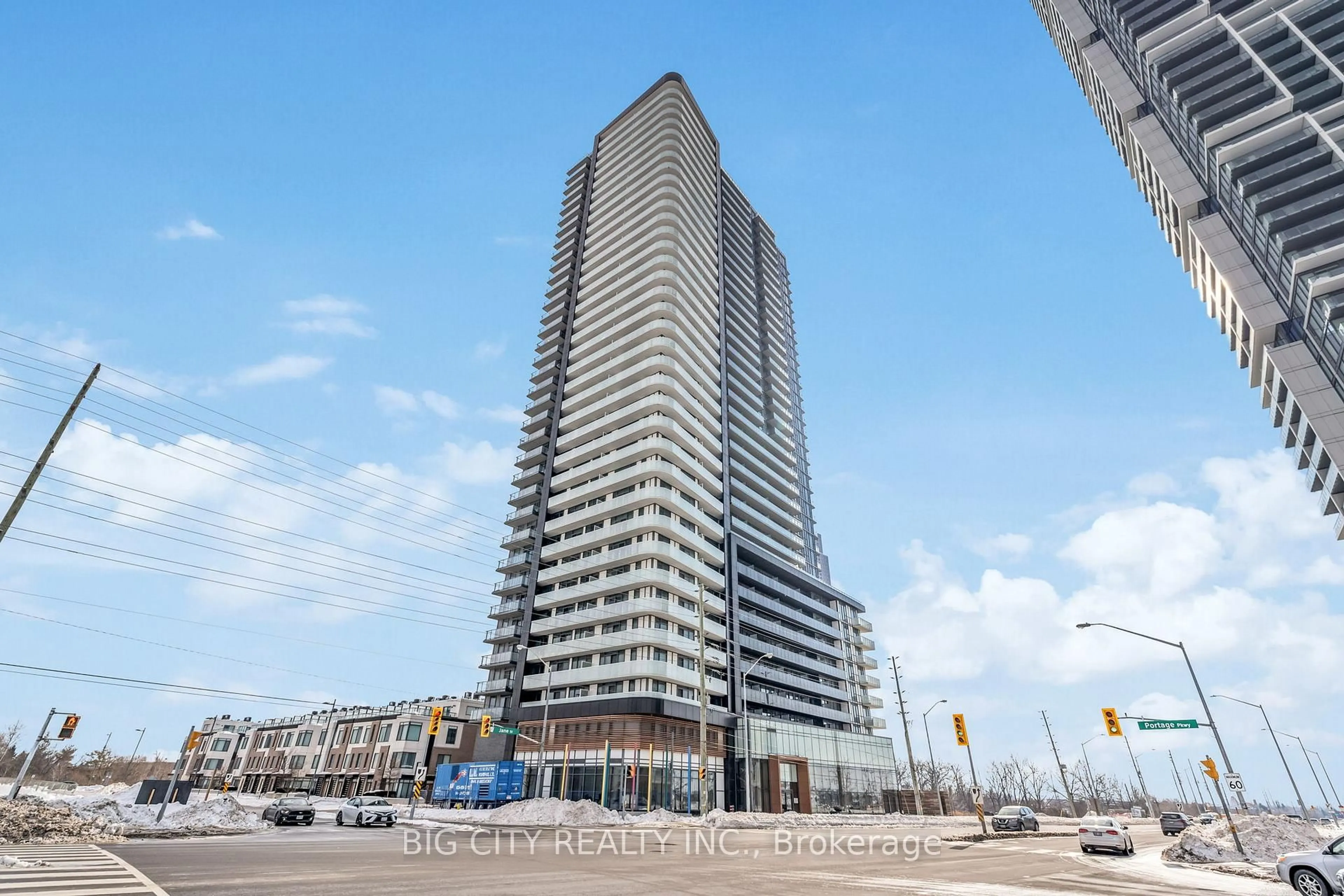 Indoor foyer for 7895 Jane St #3211, Vaughan Ontario L4K 2M7