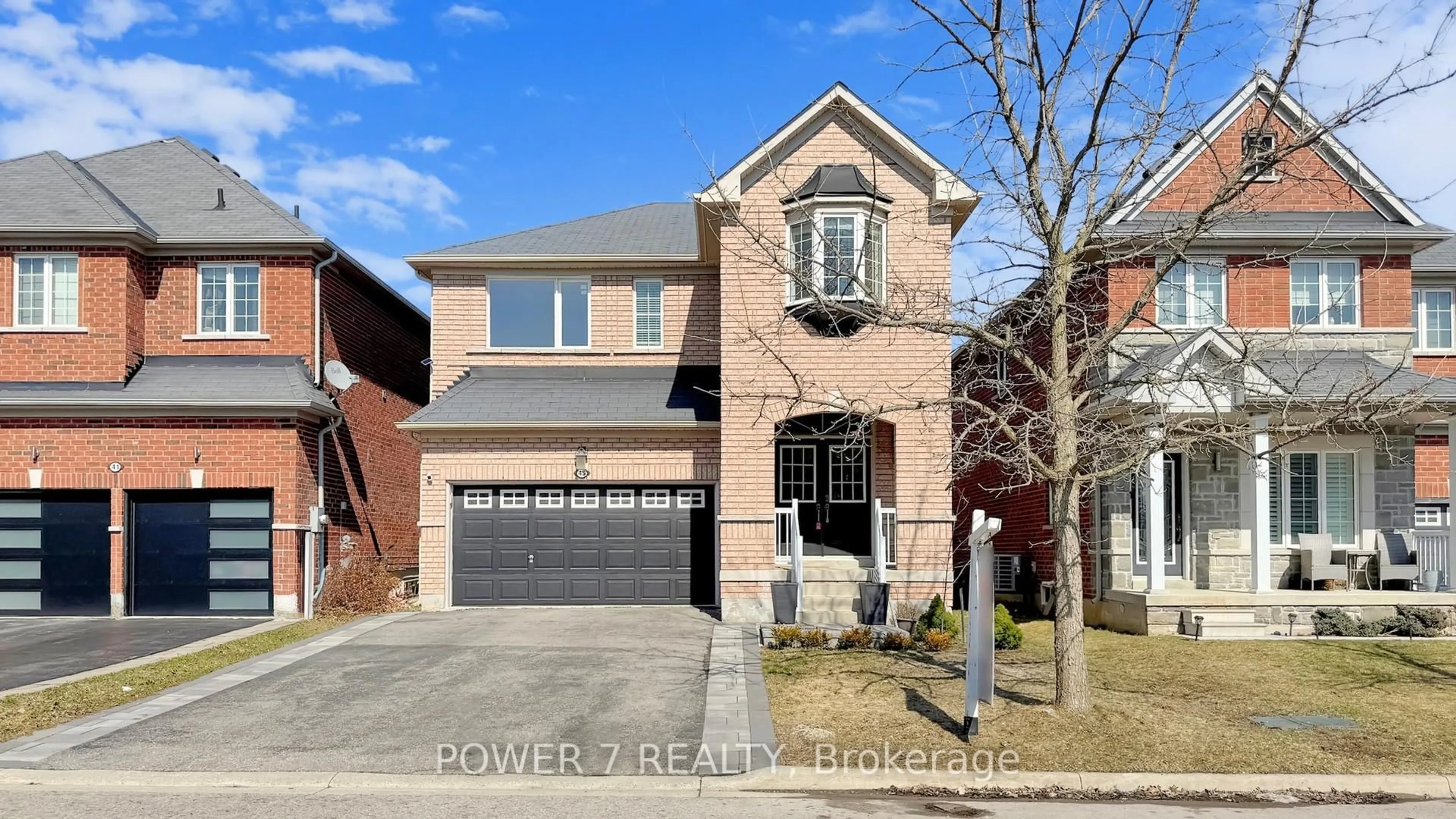 Home with brick exterior material, street for 45 Lost Pond Cres, Whitchurch-Stouffville Ontario L4A 0R4