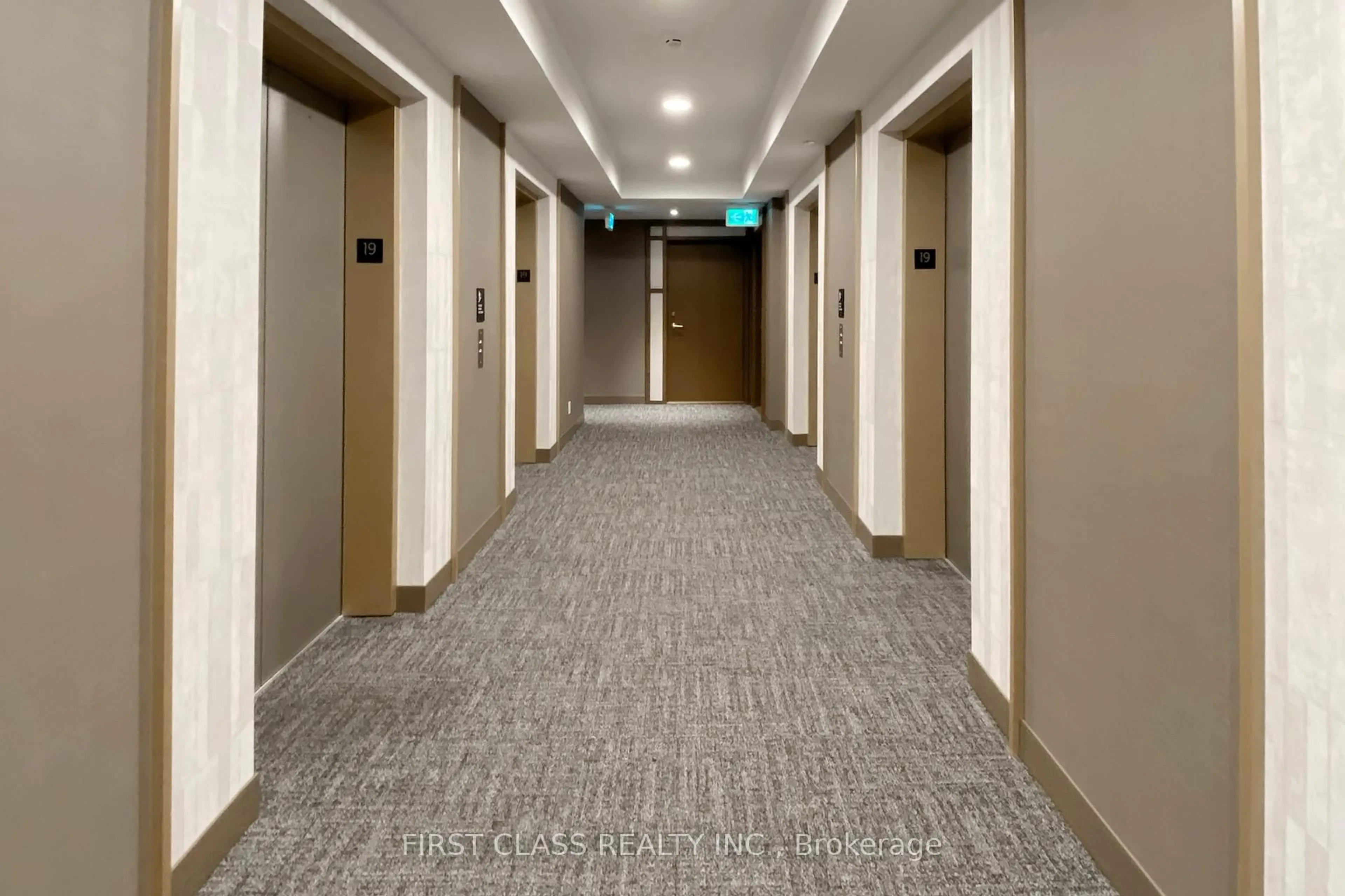 Indoor foyer for 7890 Jane St #1902, Vaughan Ontario L4K 0K9