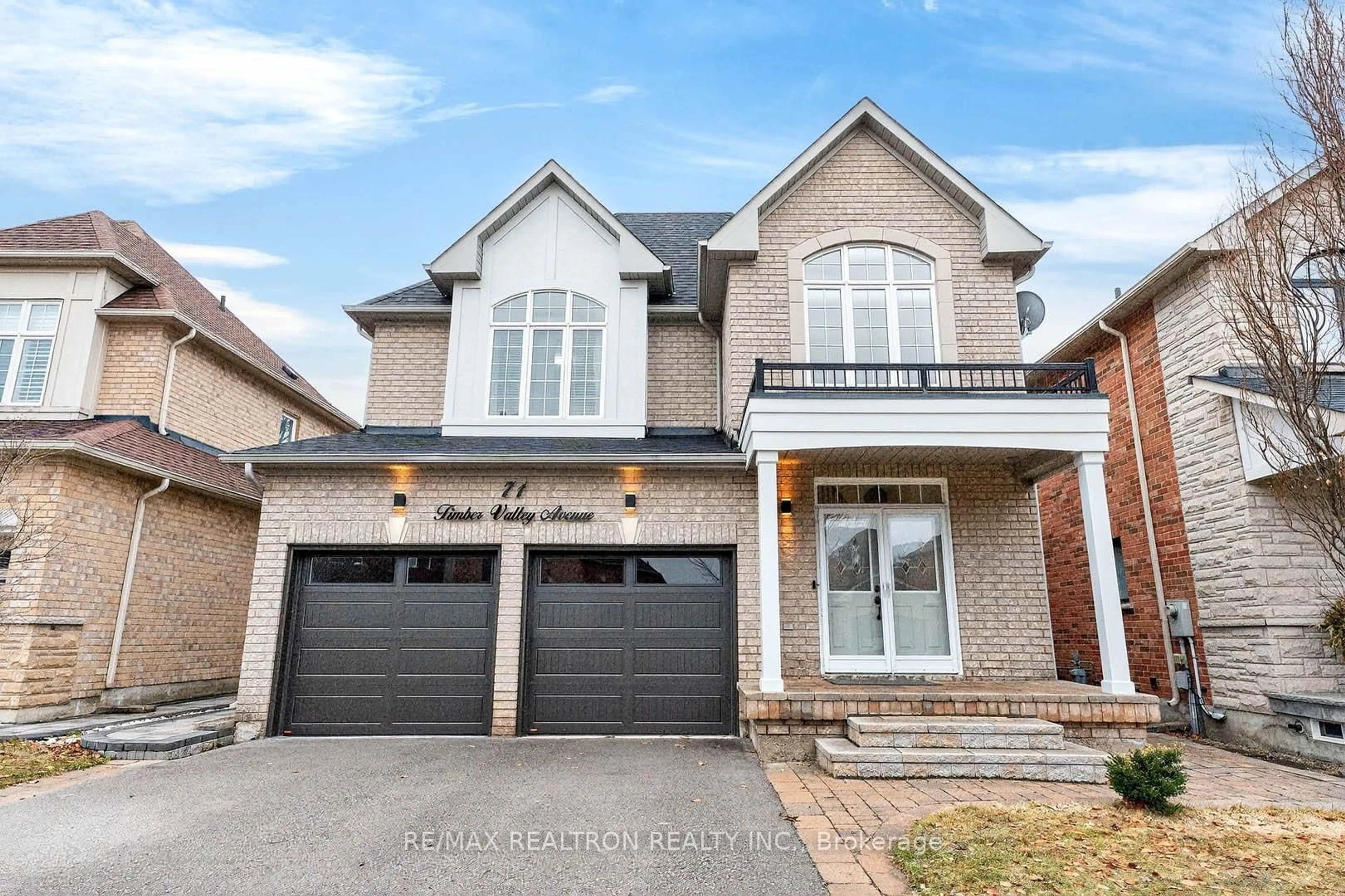 Home with brick exterior material, street for 71 Timber Valley Ave, Richmond Hill Ontario L4E 4Z8