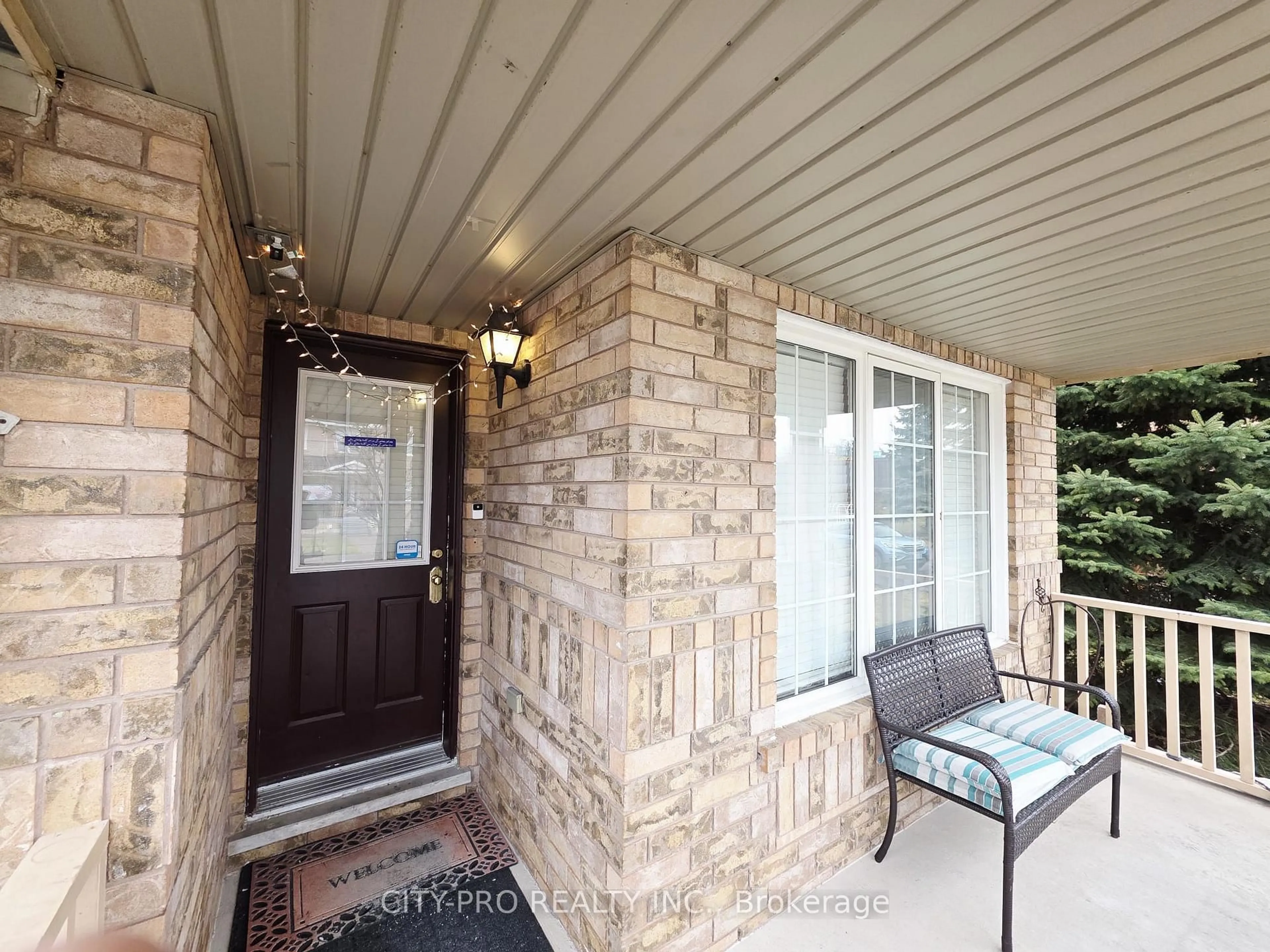 Indoor entryway for 69 Mainland Cres, Vaughan Ontario L6A 3G4