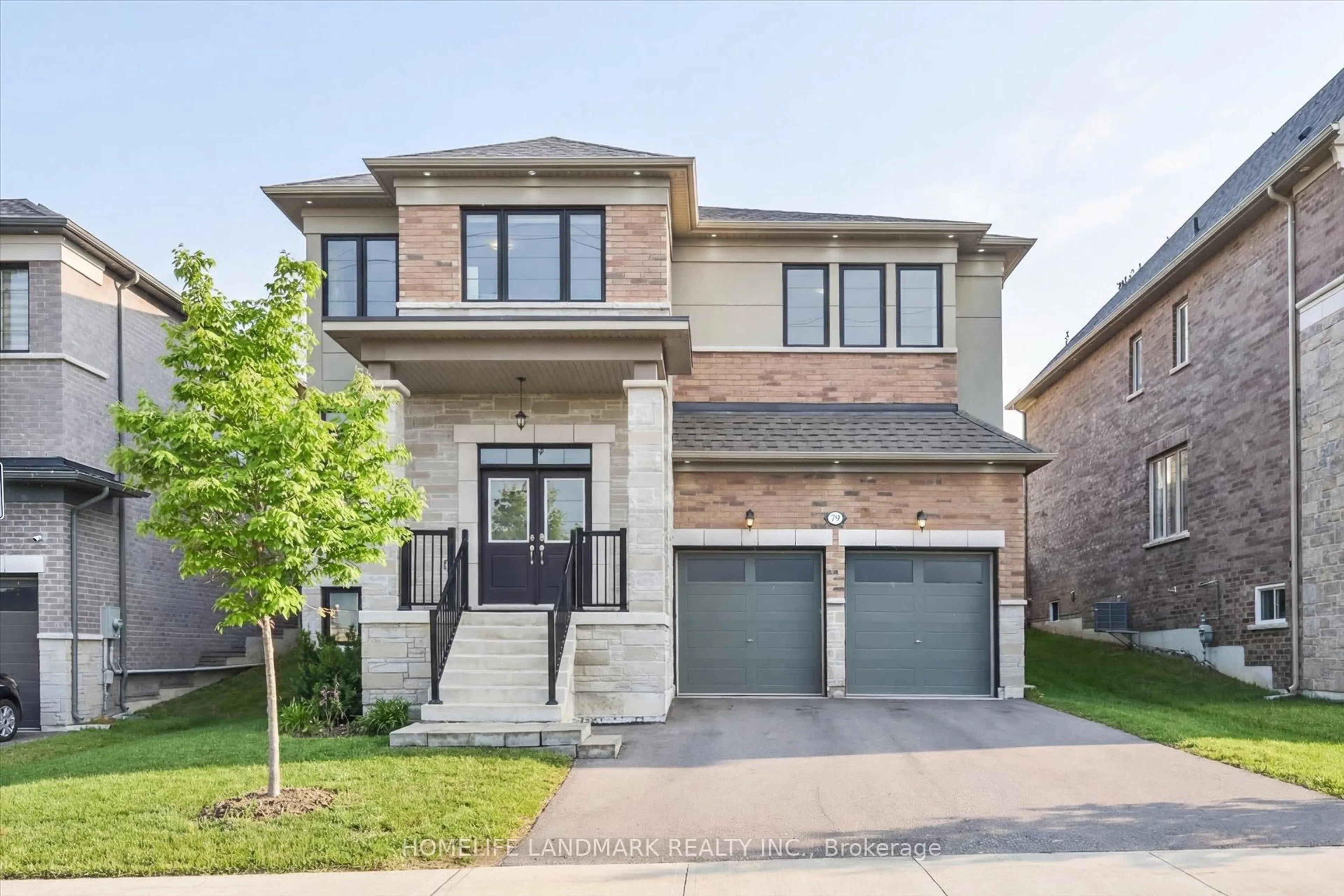 Home with brick exterior material, street for 79 Bethpage Cres, Newmarket Ontario L3X 0M4