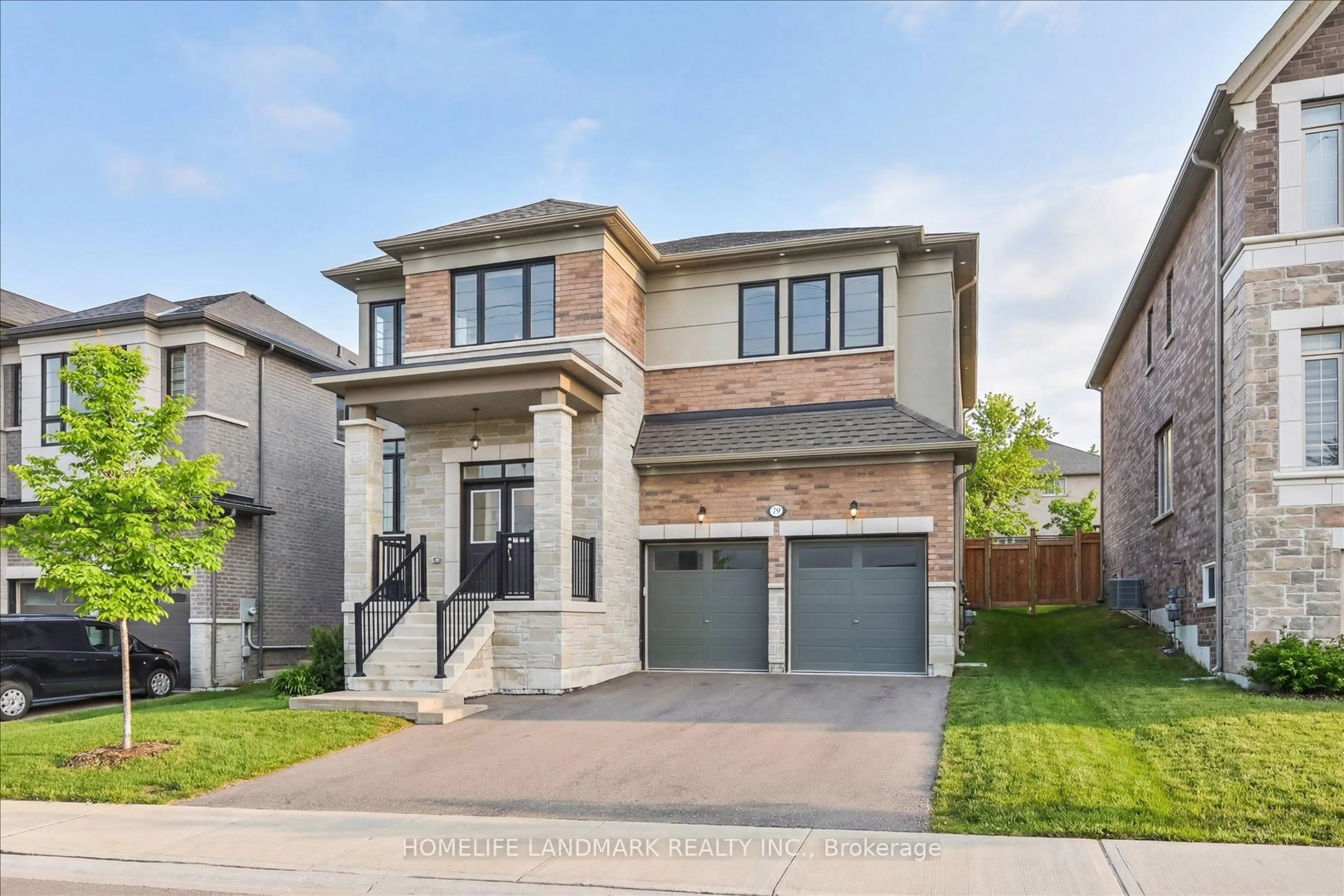 Home with brick exterior material, street for 79 Bethpage Cres, Newmarket Ontario L3X 0M4