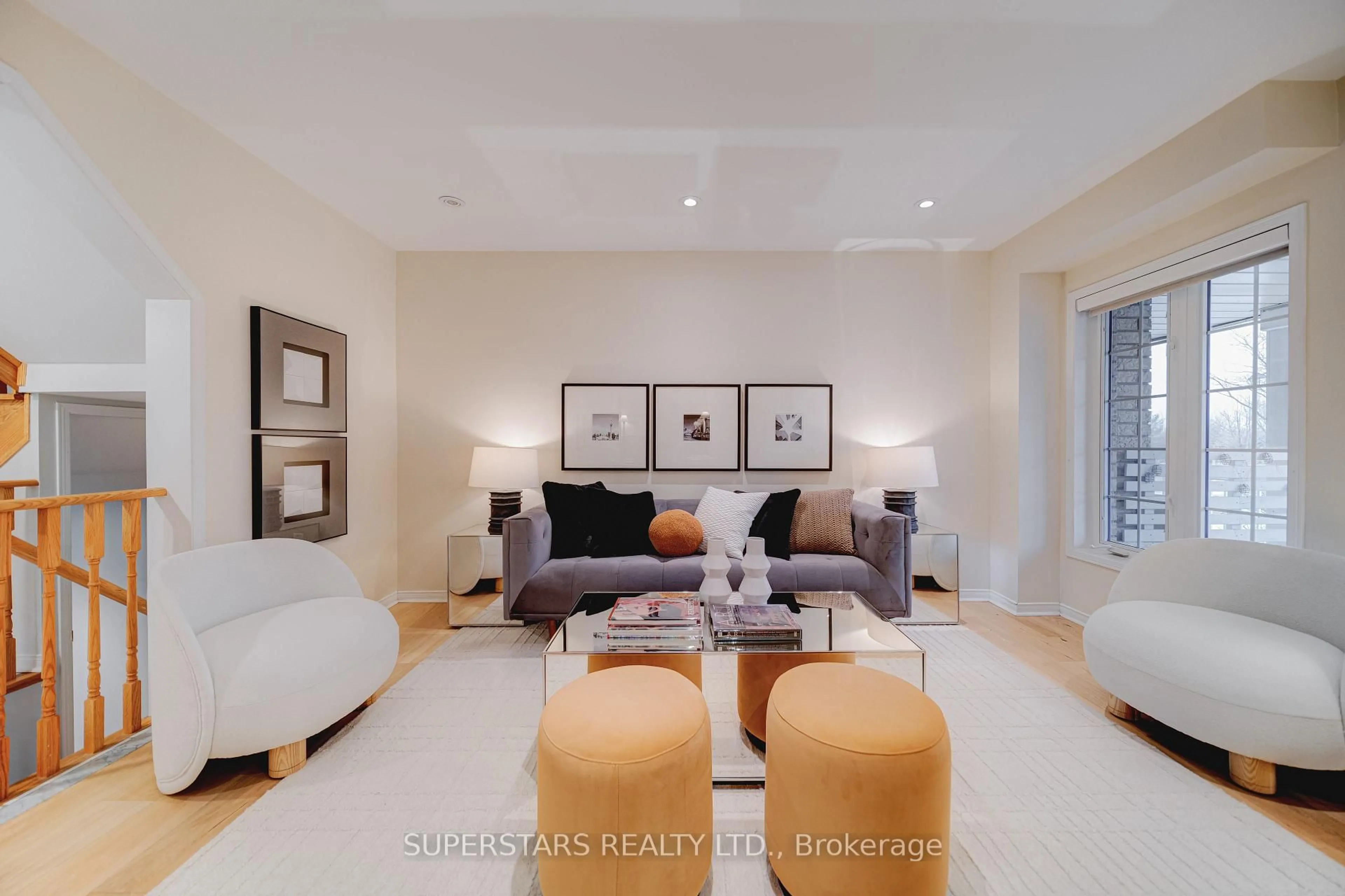 Living room with furniture, unknown for 329 Bur Oak Ave, Markham Ontario L6C 2V3