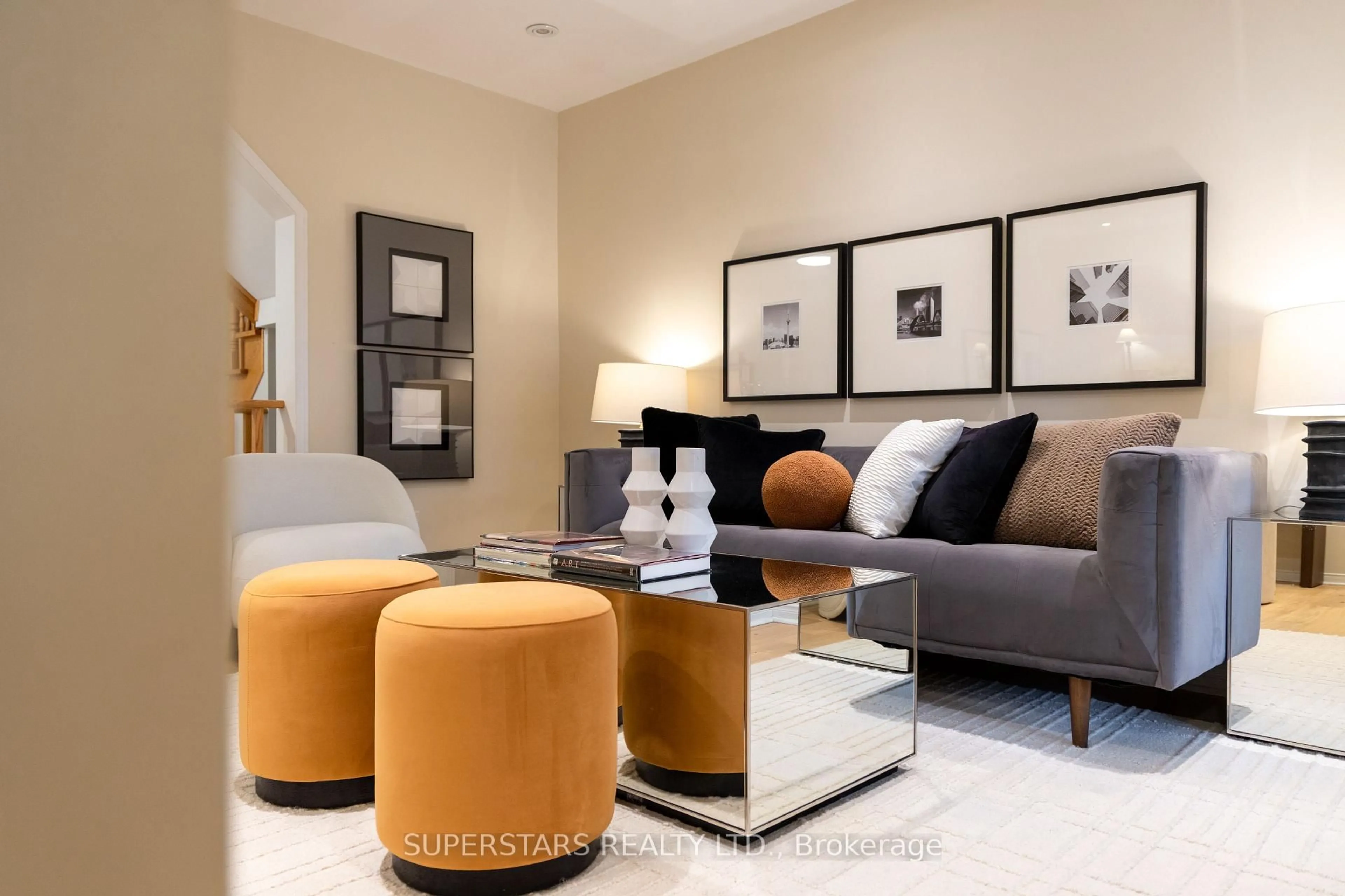 Living room with furniture, unknown for 329 Bur Oak Ave, Markham Ontario L6C 2V3