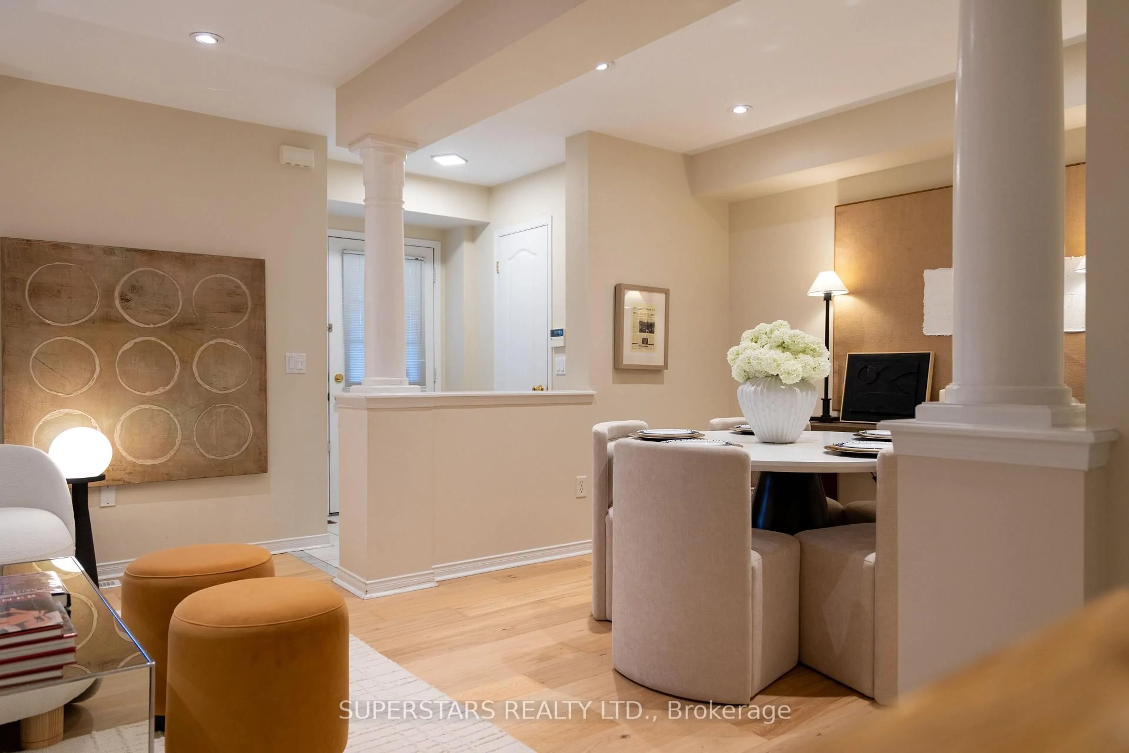 Indoor foyer for 329 Bur Oak Ave, Markham Ontario L6C 2V3