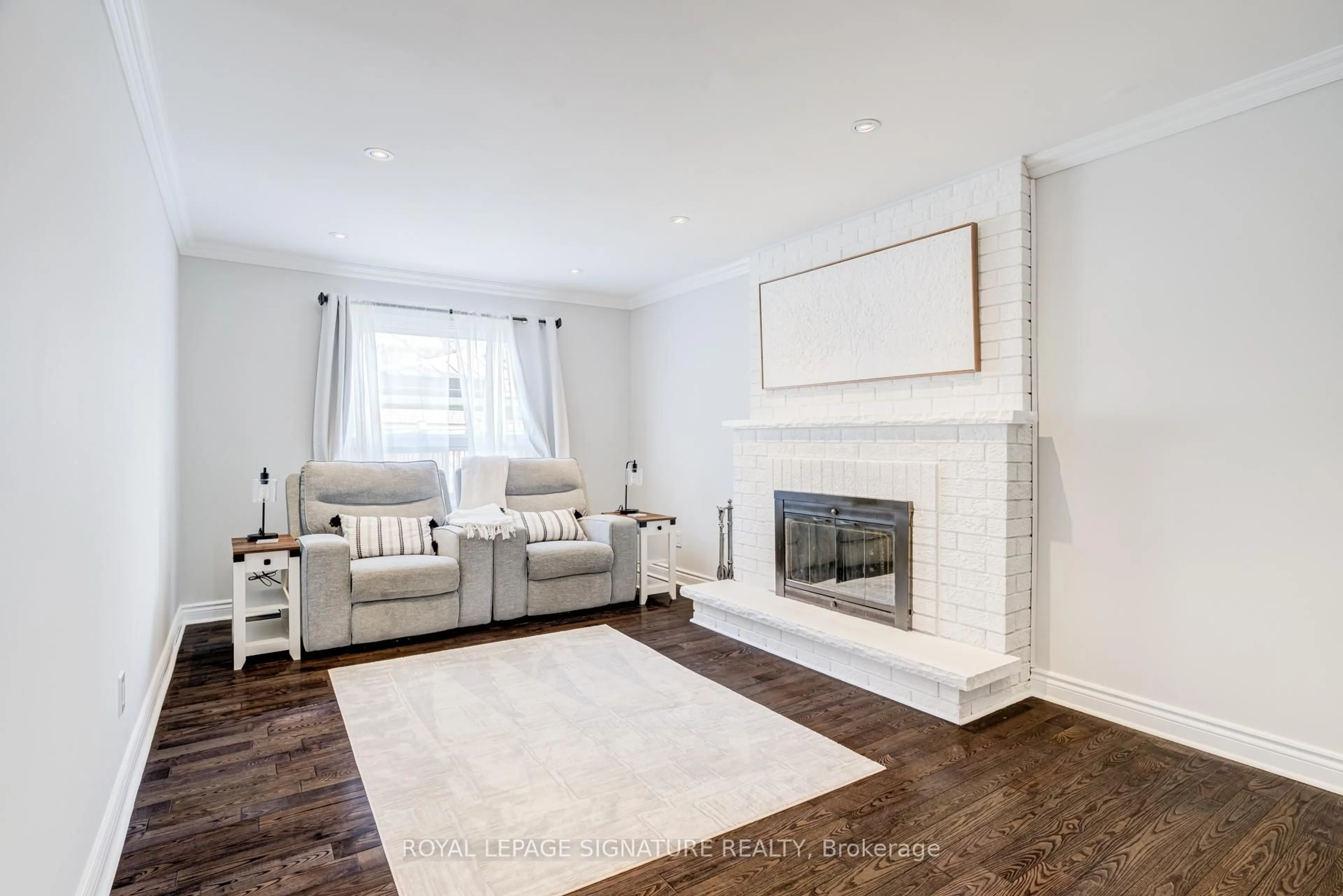 Living room with furniture, unknown for 5 Longhouse St, Vaughan Ontario L4L 4Z3