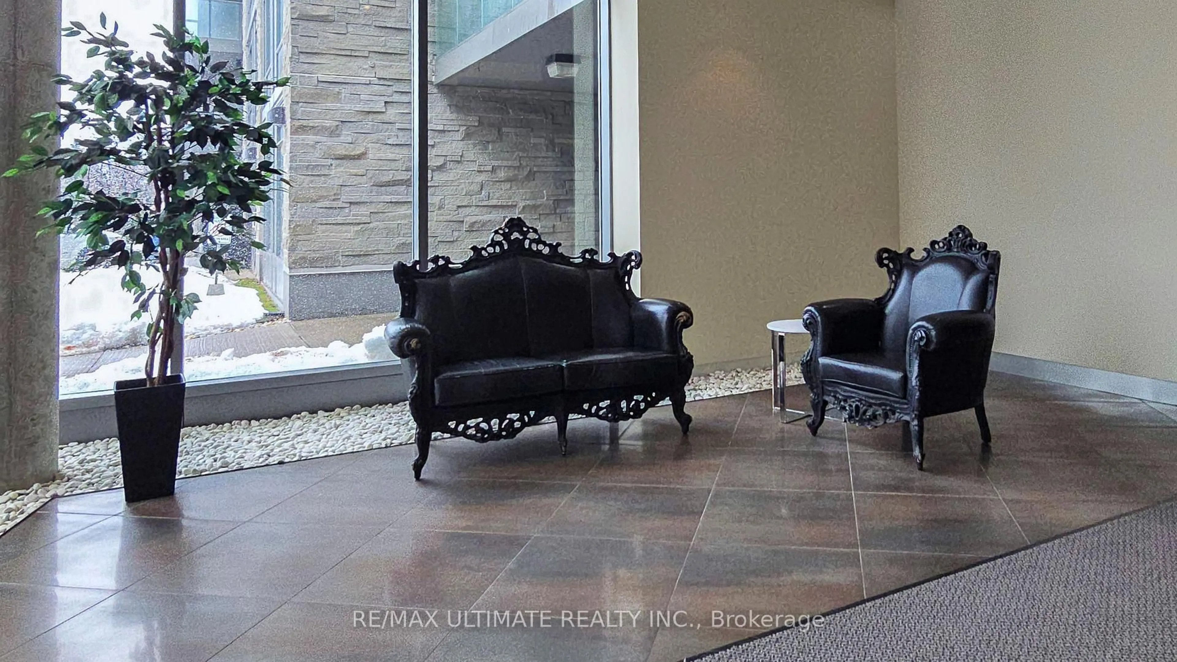 Unknown for 273 SOUTH PARK Rd #718, Markham Ontario L3T 0B5