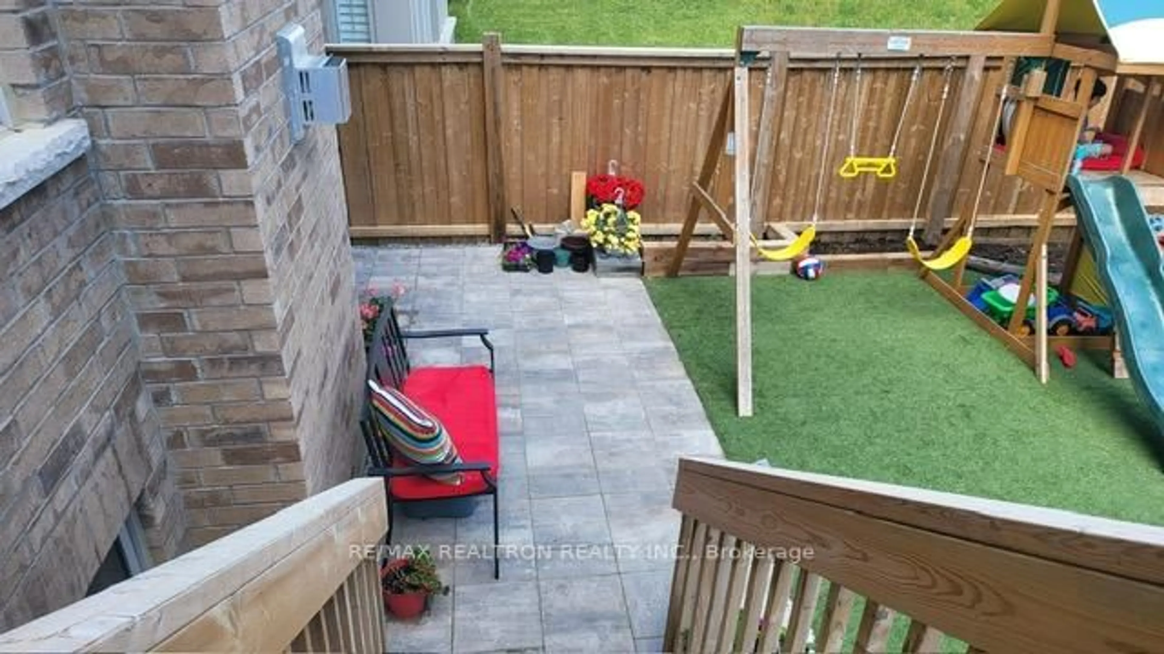 Patio, street for 78 Ben Sinclair Ave, East Gwillimbury Ontario L0G 1R0